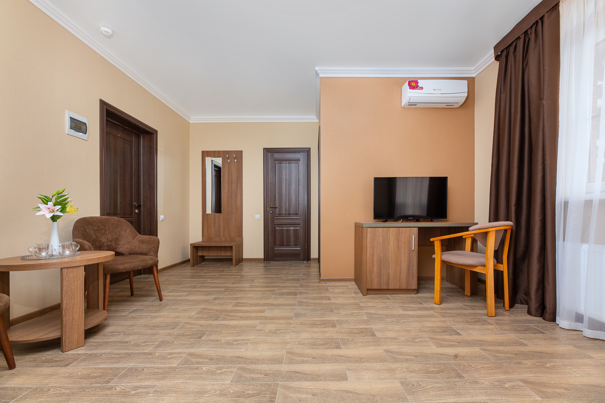 Renatphoto-Коммерческая фотосессия для отеля. Профессиональная фотосъёмка интерьеров, предметная фотосессия еды для меню г. Анапа