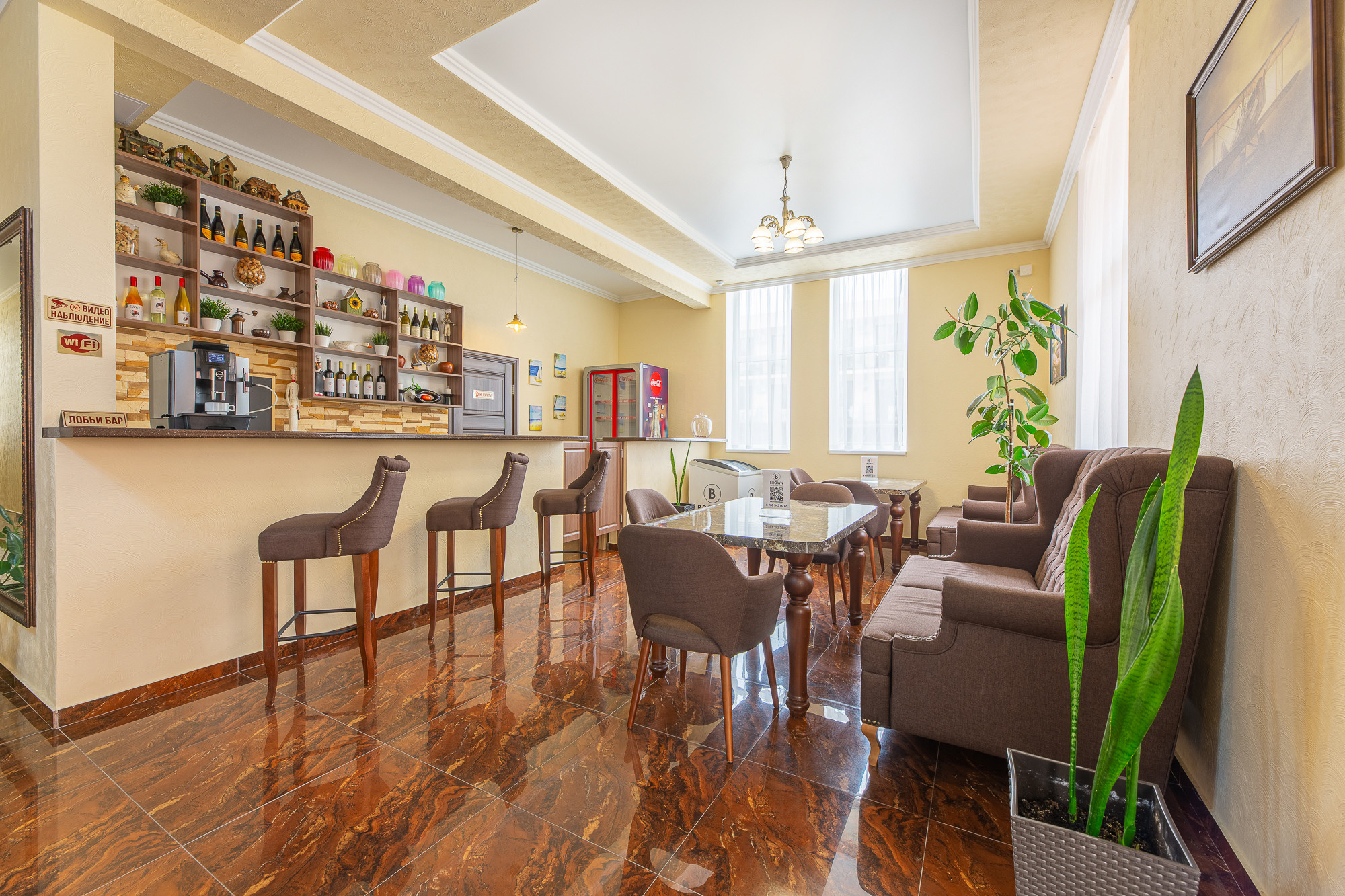 Renatphoto-Коммерческая фотосессия для отеля. Профессиональная фотосъёмка интерьеров, предметная фотосессия еды для меню г. Анапа