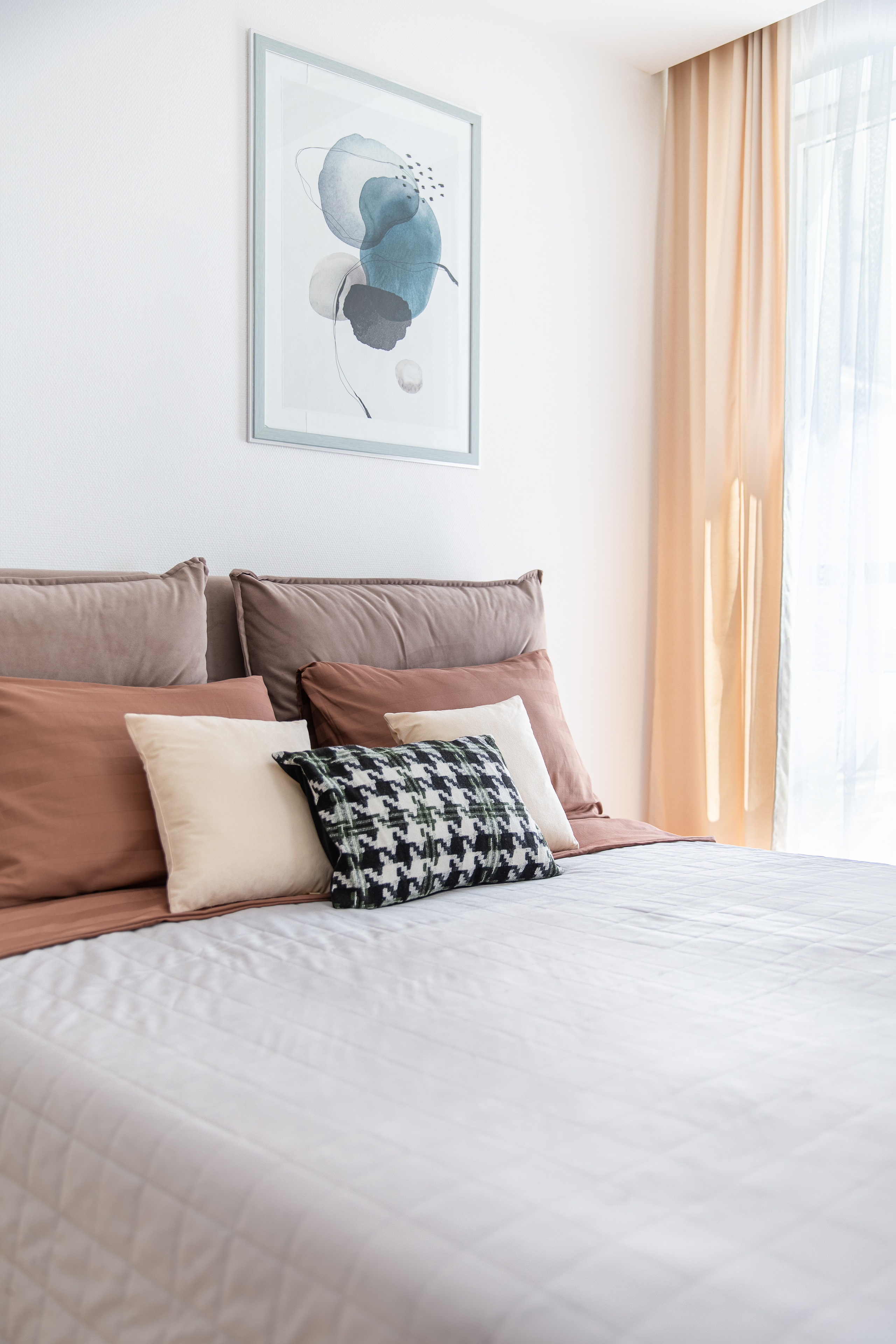 Renatphoto-Снимаю  элитные интерьеры для рекламы. Профессиональная фотосъёмка интерьеров, предметная фотосессия еды для меню г. Анапа