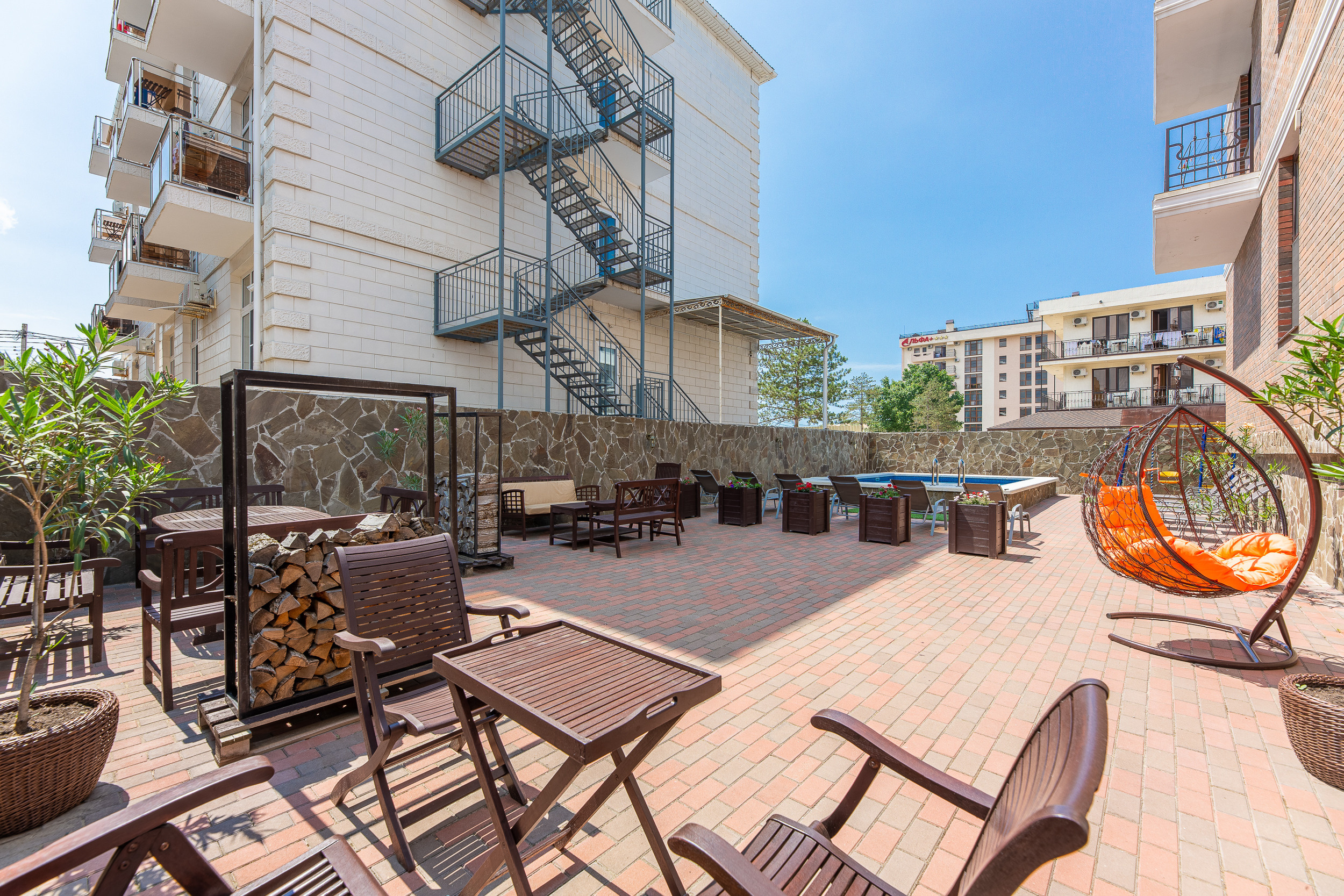 Renatphoto-Коммерческая фотосессия для отеля. Профессиональная фотосъёмка интерьеров, предметная фотосессия еды для меню г. Анапа