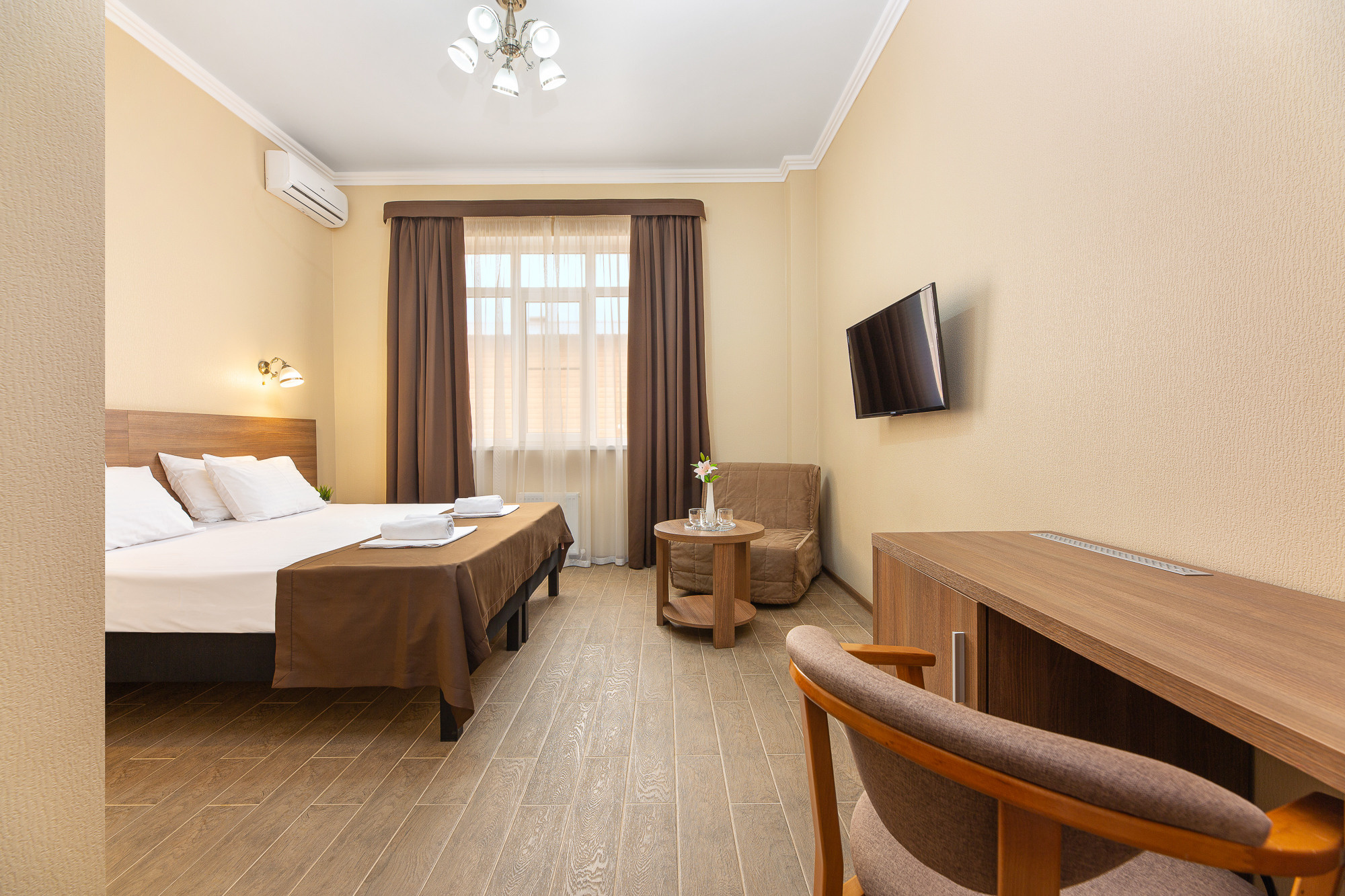 Renatphoto-Коммерческая фотосессия для отеля. Профессиональная фотосъёмка интерьеров, предметная фотосессия еды для меню г. Анапа