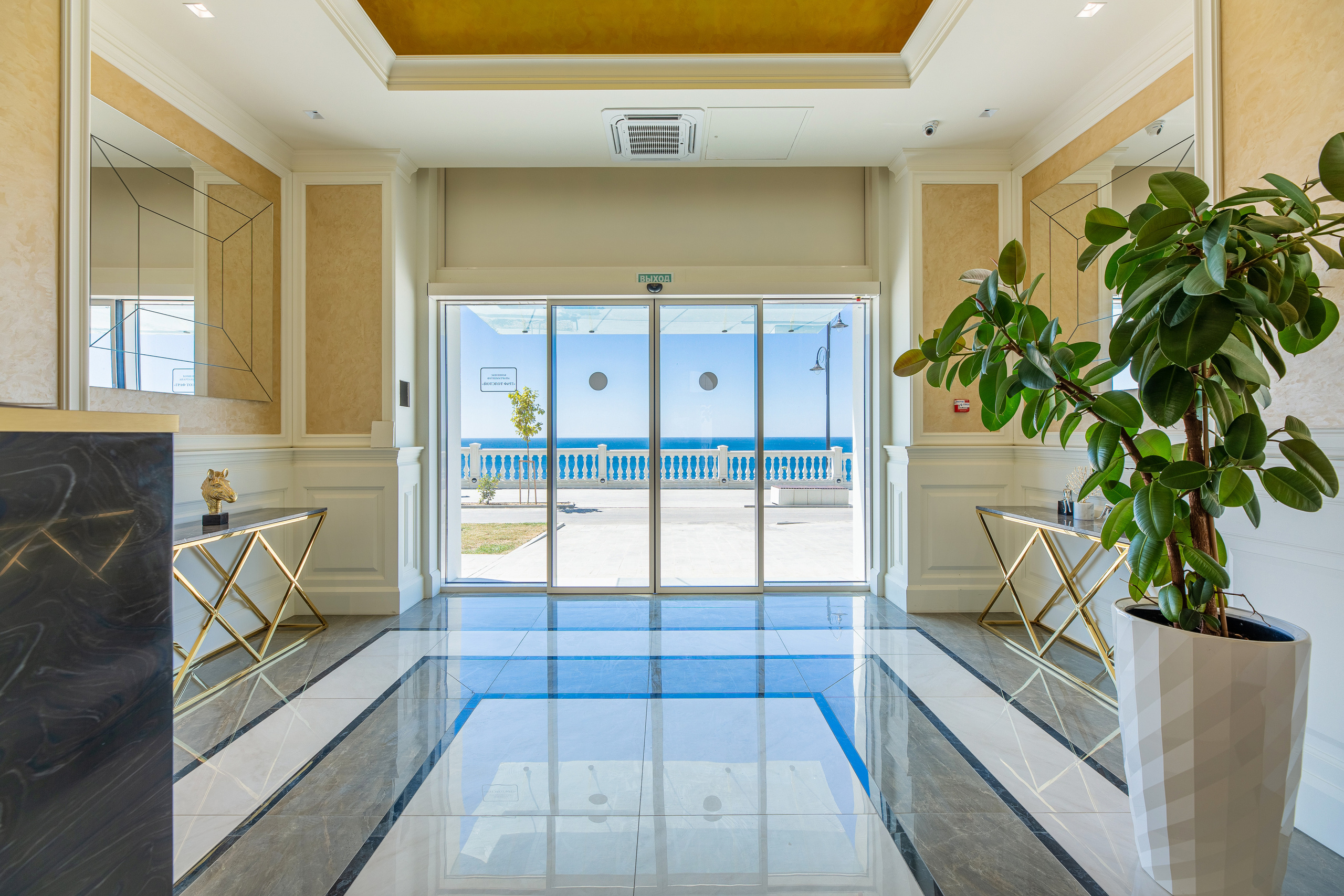 Renatphoto-Снимаю  элитные интерьеры для рекламы. Профессиональная фотосъёмка интерьеров, предметная фотосессия еды для меню г. Анапа