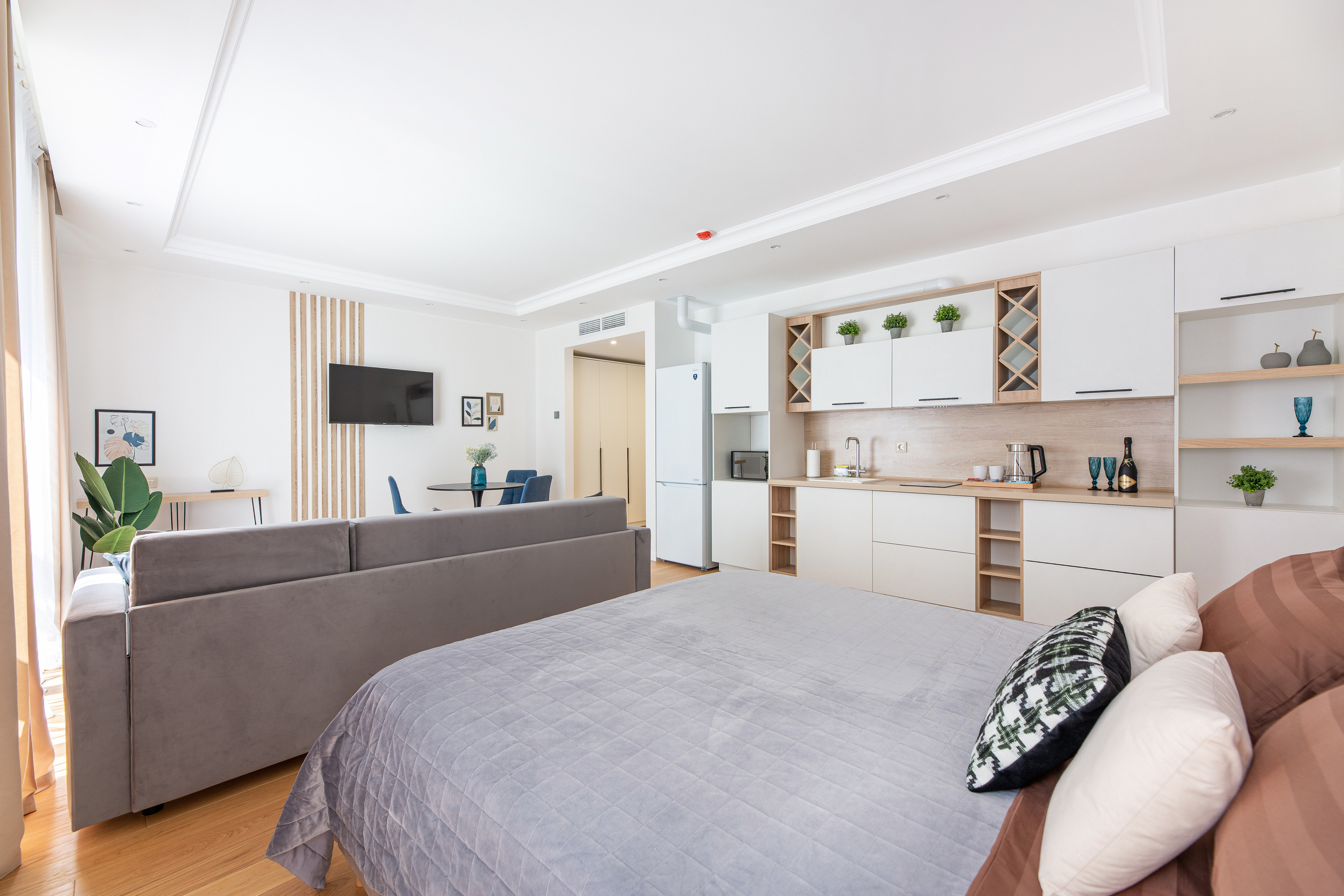 Renatphoto-Снимаю  элитные интерьеры для рекламы. Профессиональная фотосъёмка интерьеров, предметная фотосессия еды для меню г. Анапа