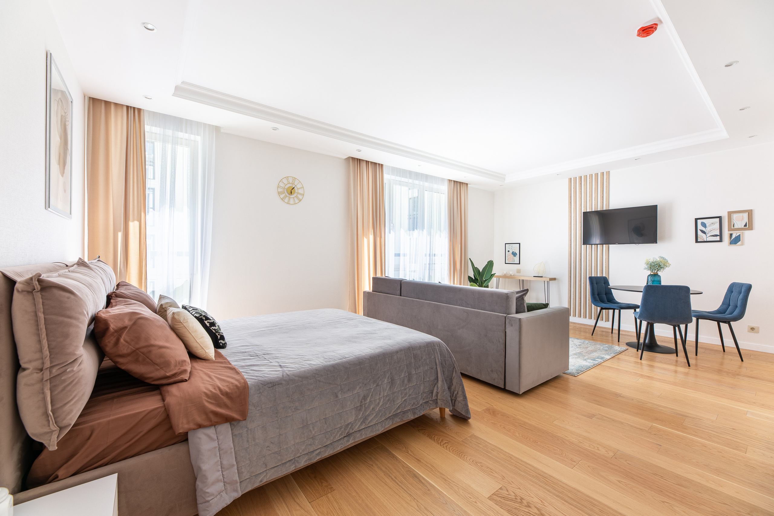 Renatphoto-Снимаю  элитные интерьеры для рекламы. Профессиональная фотосъёмка интерьеров, предметная фотосессия еды для меню г. Анапа