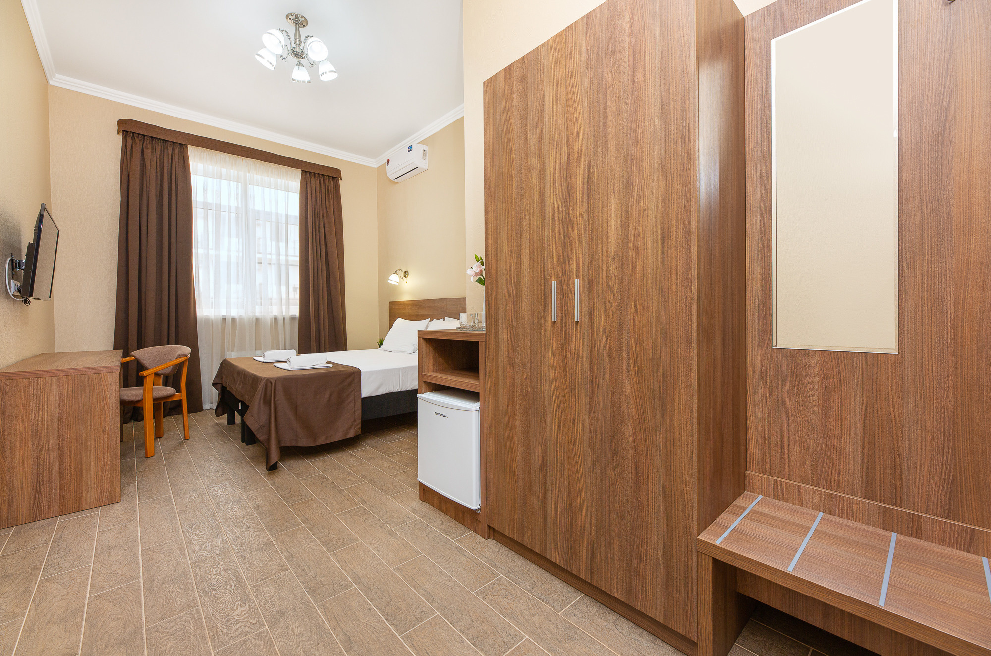 Renatphoto-Коммерческая фотосессия для отеля. Профессиональная фотосъёмка интерьеров, предметная фотосессия еды для меню г. Анапа