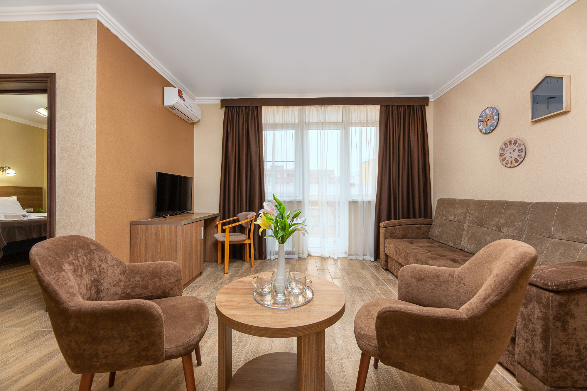 Renatphoto-Коммерческая фотосессия для отеля. Профессиональная фотосъёмка интерьеров, предметная фотосессия еды для меню г. Анапа