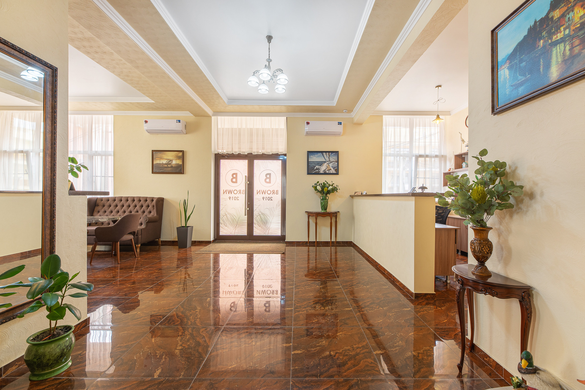 Renatphoto-Коммерческая фотосессия для отеля. Профессиональная фотосъёмка интерьеров, предметная фотосессия еды для меню г. Анапа