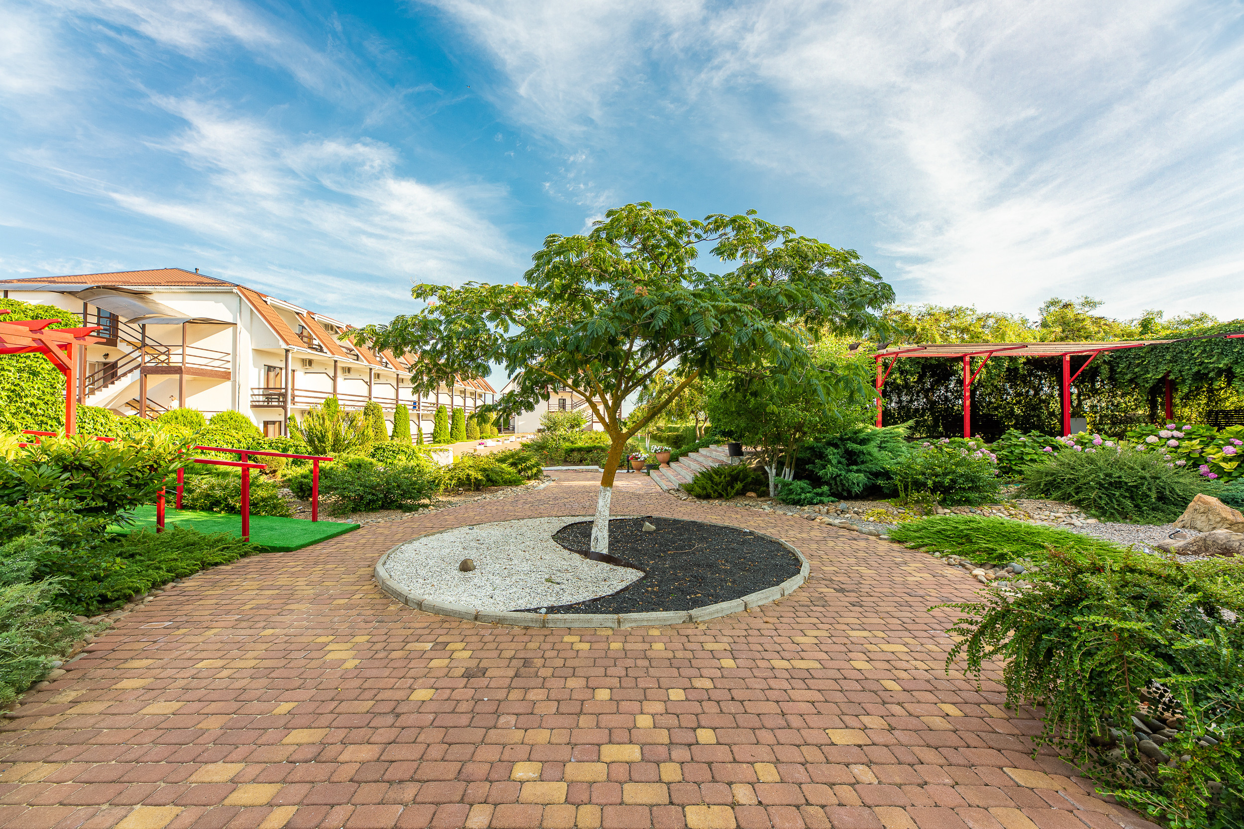 Renatphoto-Коммерческая фотосъёмка номерного фонда в отеле. Профессиональная фотосъёмка интерьеров, предметная фотосессия еды для меню г. Анапа