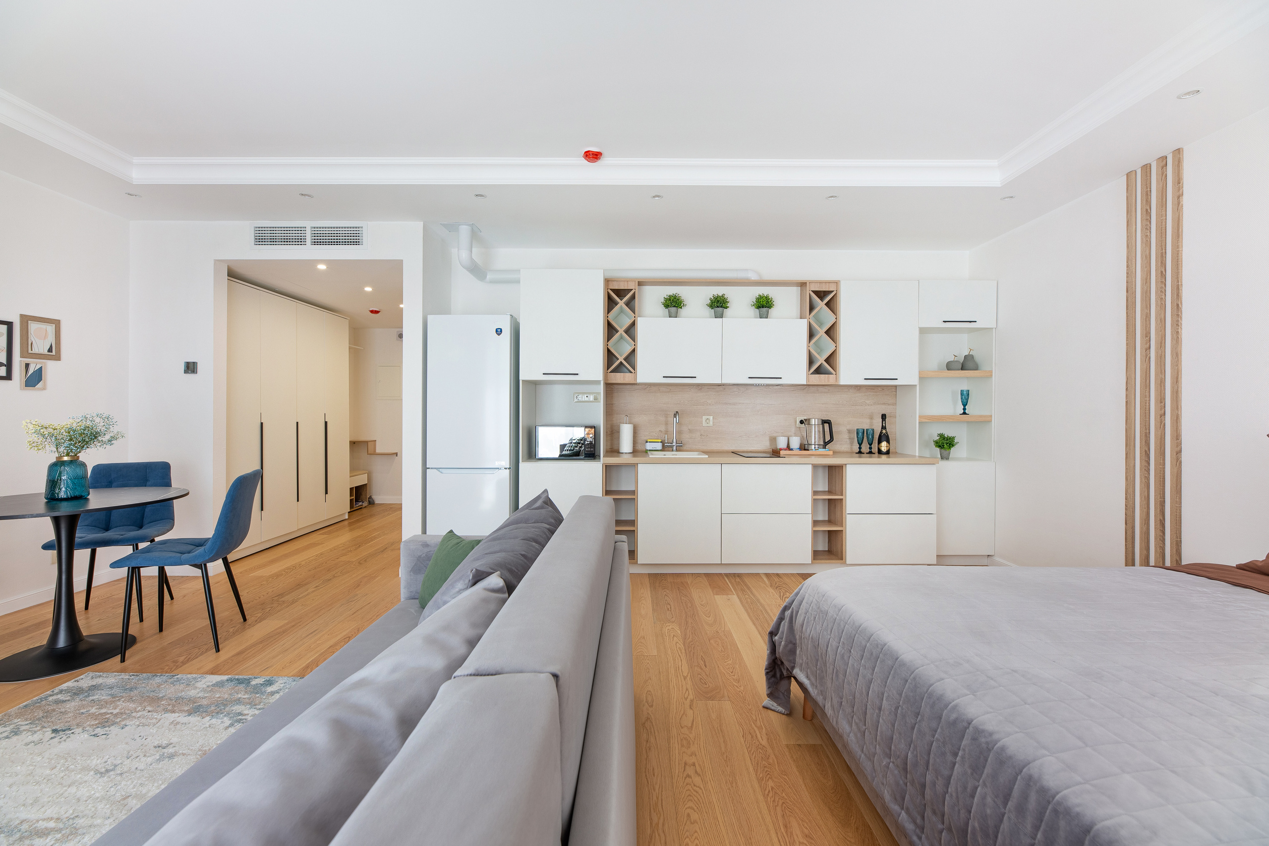 Renatphoto-Снимаю  элитные интерьеры для рекламы. Профессиональная фотосъёмка интерьеров, предметная фотосессия еды для меню г. Анапа