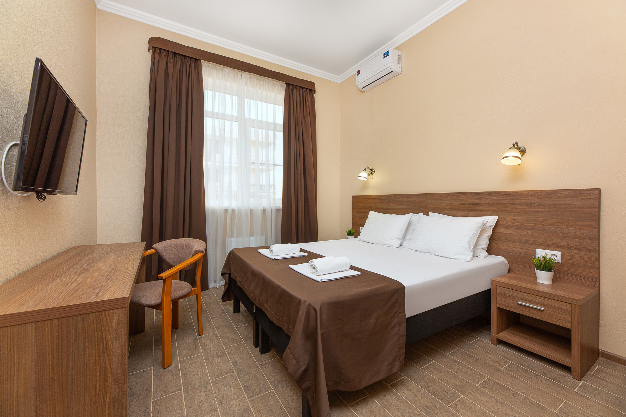 Renatphoto-Коммерческая фотосессия для отеля. Профессиональная фотосъёмка интерьеров, предметная фотосессия еды для меню г. Анапа