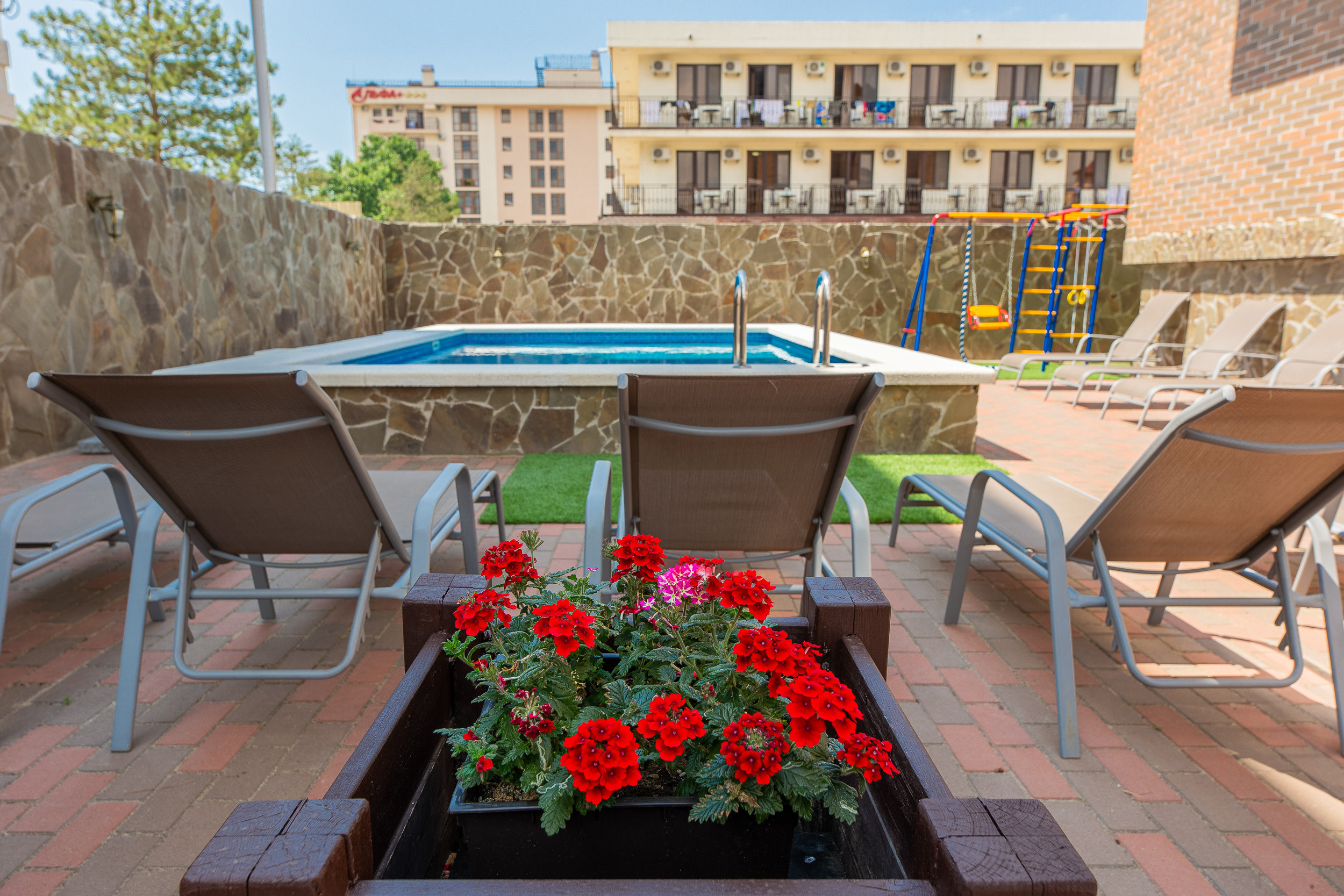 Renatphoto-Коммерческая фотосессия для отеля. Профессиональная фотосъёмка интерьеров, предметная фотосессия еды для меню г. Анапа