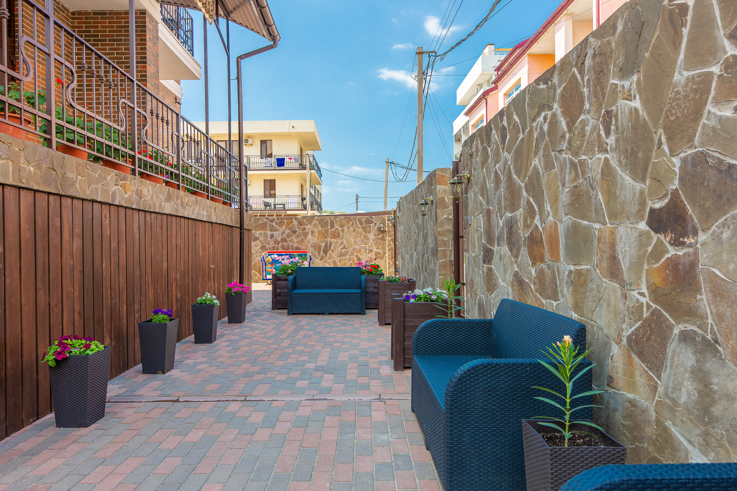 Renatphoto-Коммерческая фотосессия для отеля. Профессиональная фотосъёмка интерьеров, предметная фотосессия еды для меню г. Анапа