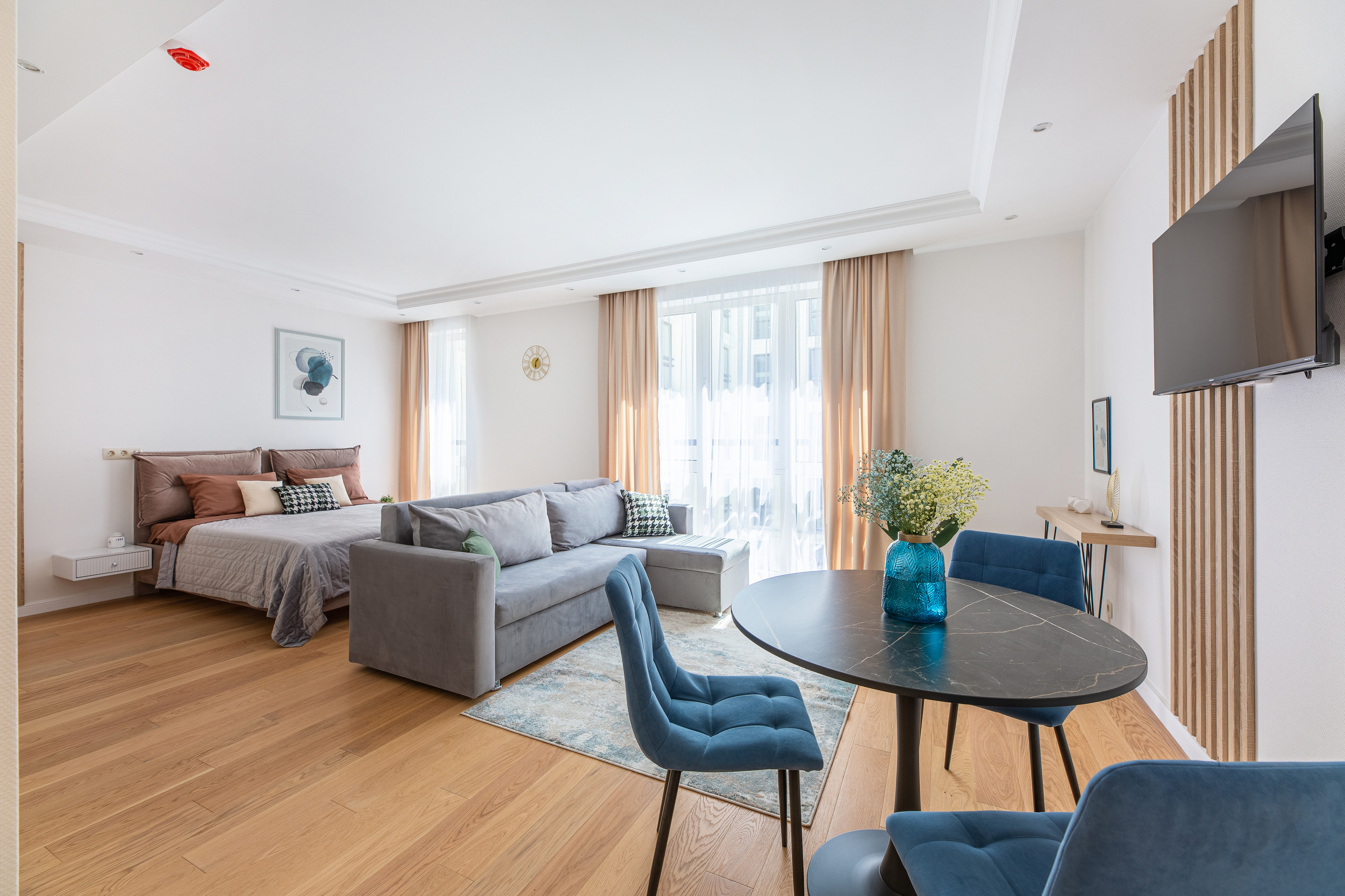 Renatphoto-Снимаю  элитные интерьеры для рекламы. Профессиональная фотосъёмка интерьеров, предметная фотосессия еды для меню г. Анапа