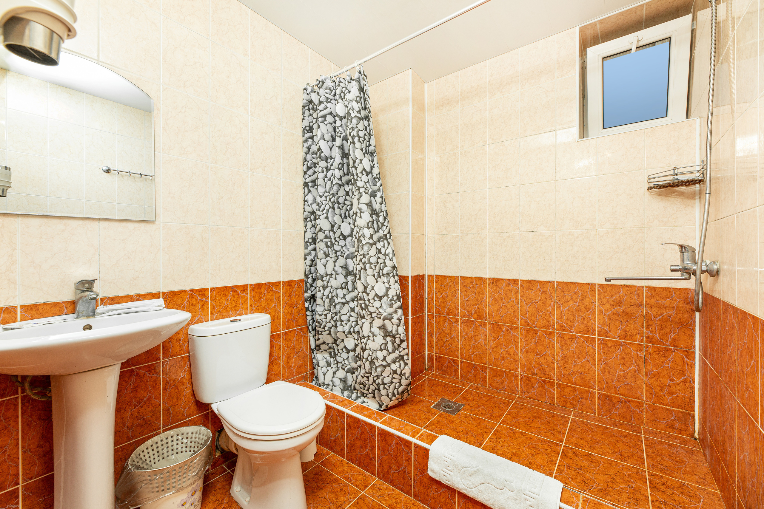 Renatphoto-репортажный и интерьерный Фотограф  в п. Витязево. Профессиональная фотосъёмка интерьеров, предметная фотосессия еды для меню г. Анапа