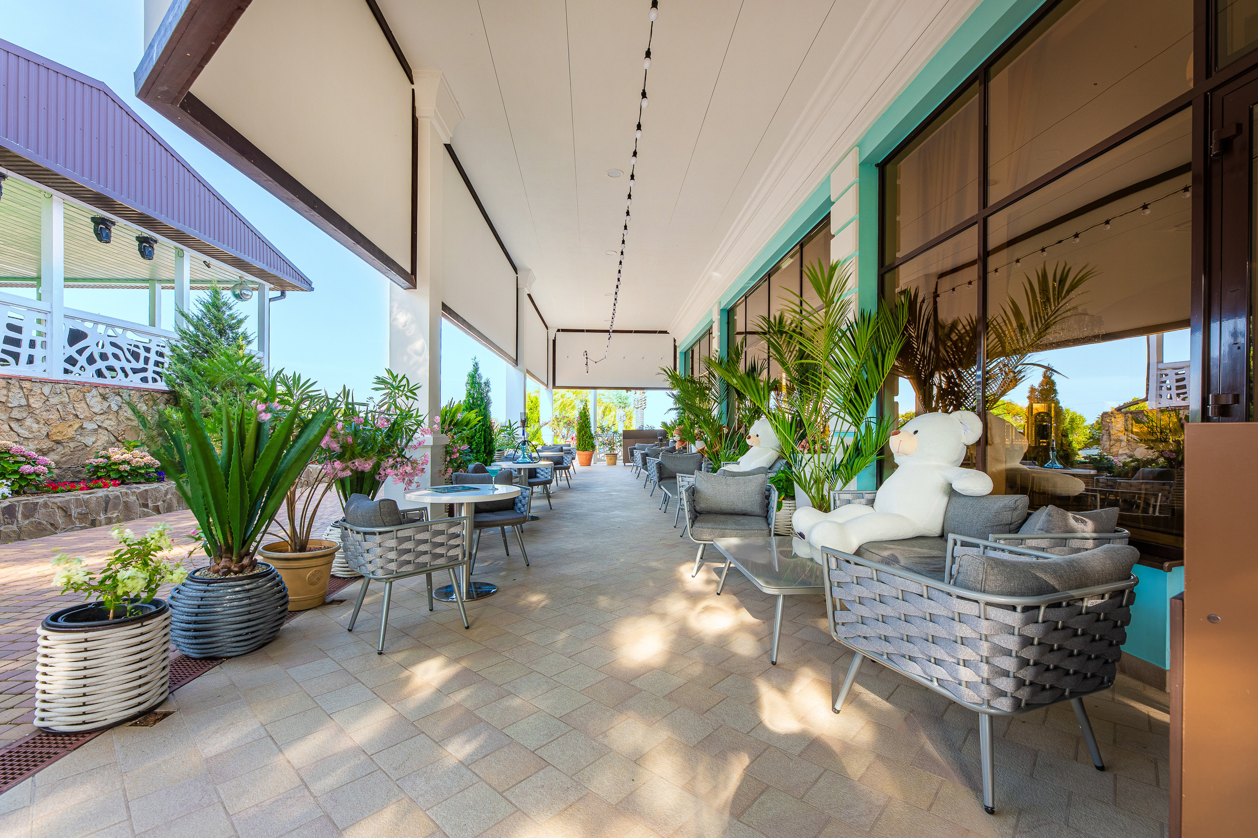 Renatphoto-Коммерческая фотосъёмка номерного фонда в отеле. Профессиональная фотосъёмка интерьеров, предметная фотосессия еды для меню г. Анапа