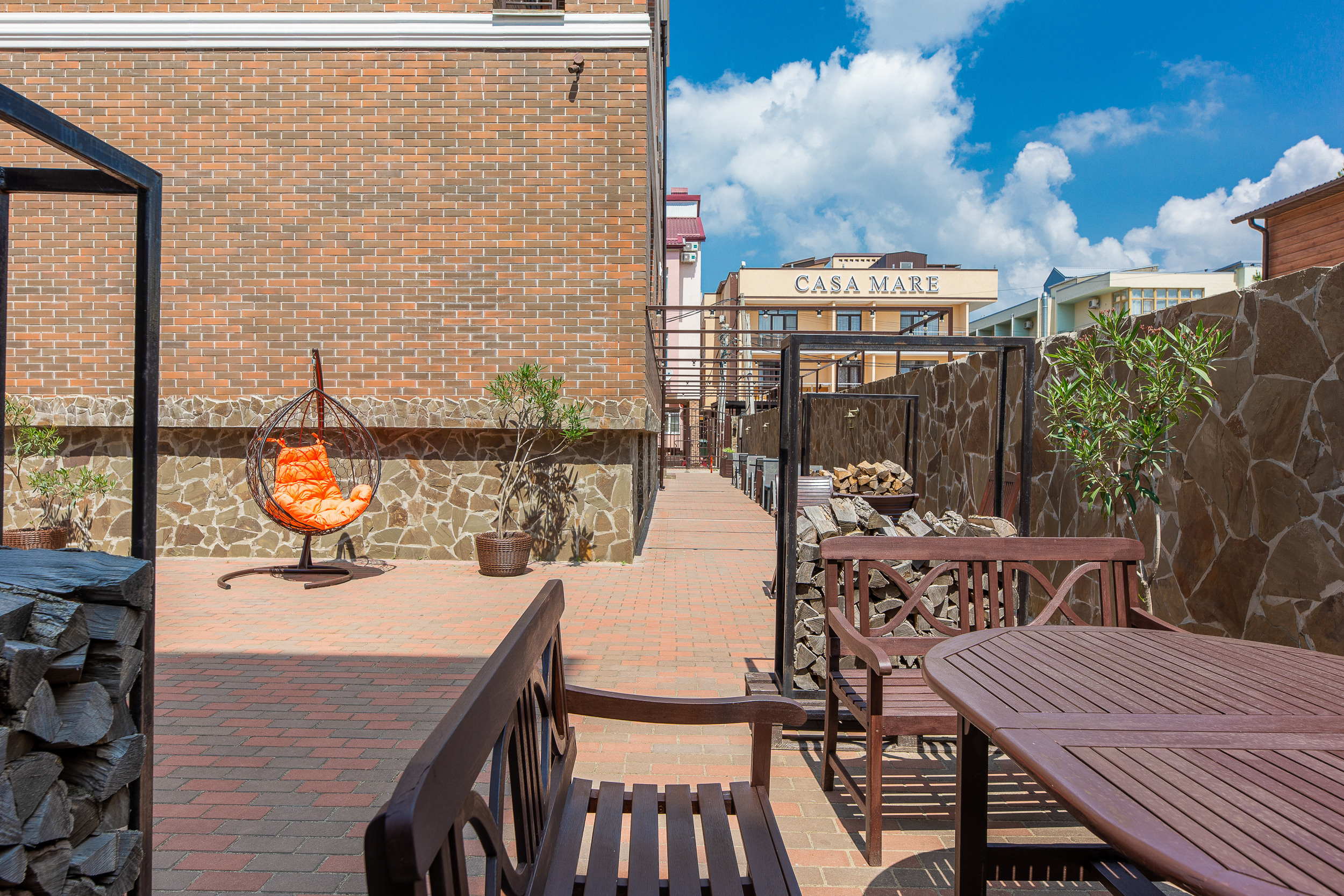 Renatphoto-Коммерческая фотосессия для отеля. Профессиональная фотосъёмка интерьеров, предметная фотосессия еды для меню г. Анапа