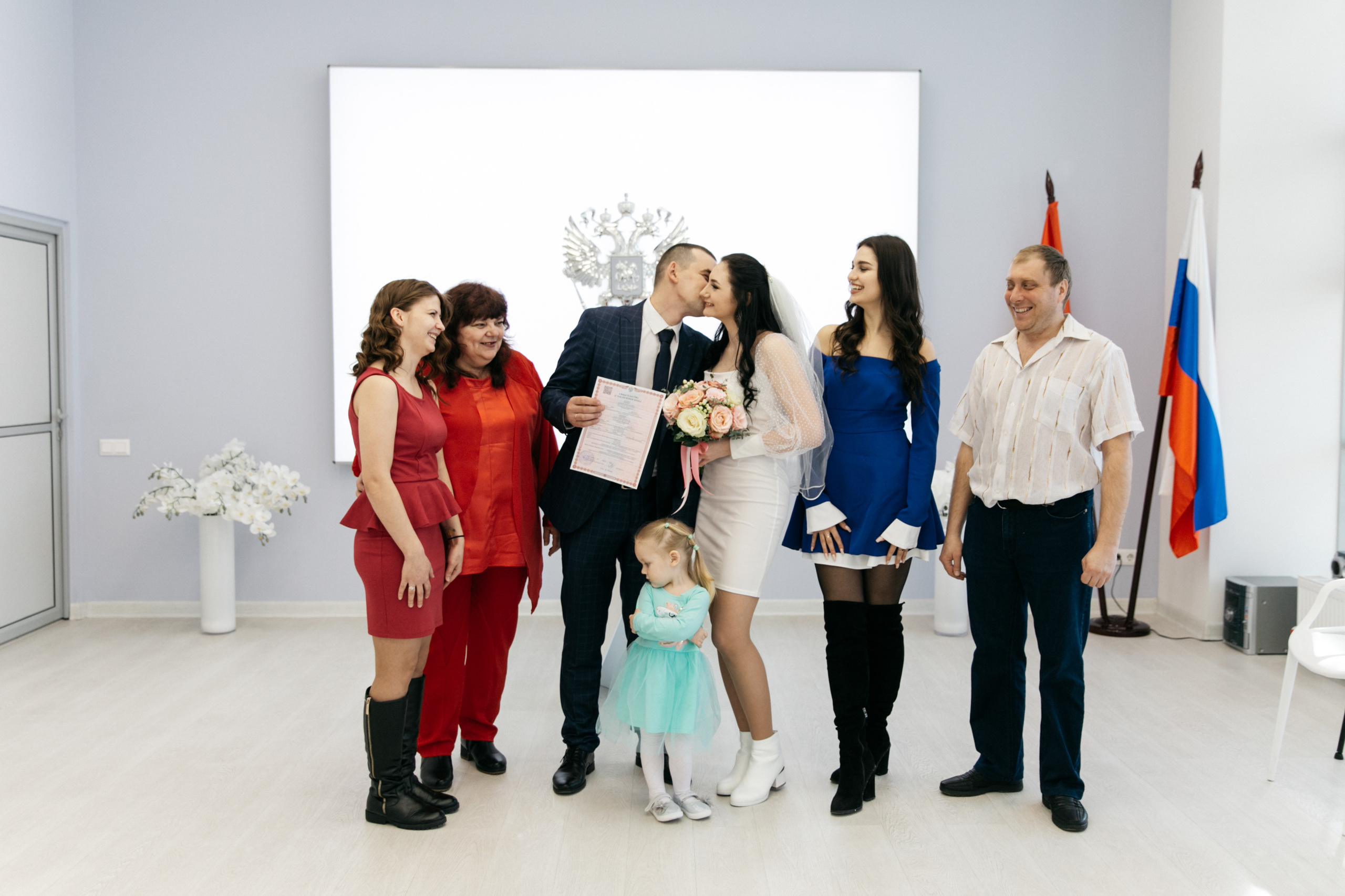 Анонс свадебных фотографий Жени и Насти в Усадьбе Горки Ленинские. Свадебный фотограф Домодедово Москва Катерина Алехина