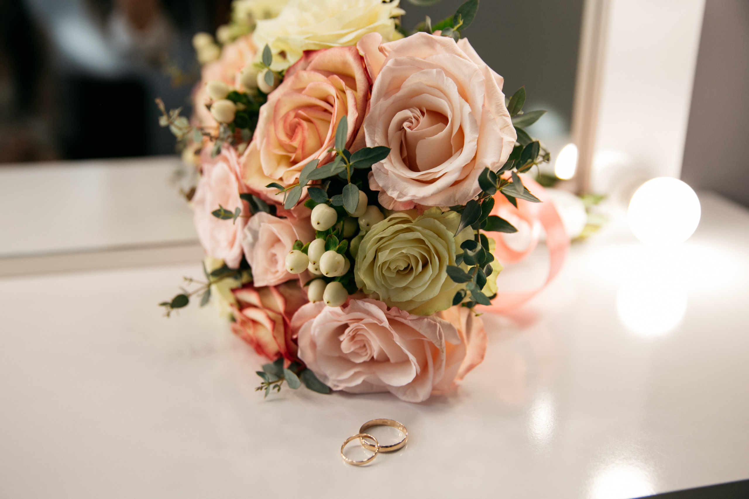 Анонс свадебных фотографий Жени и Насти в Усадьбе Горки Ленинские. Свадебный фотограф Домодедово Москва Катерина Алехина