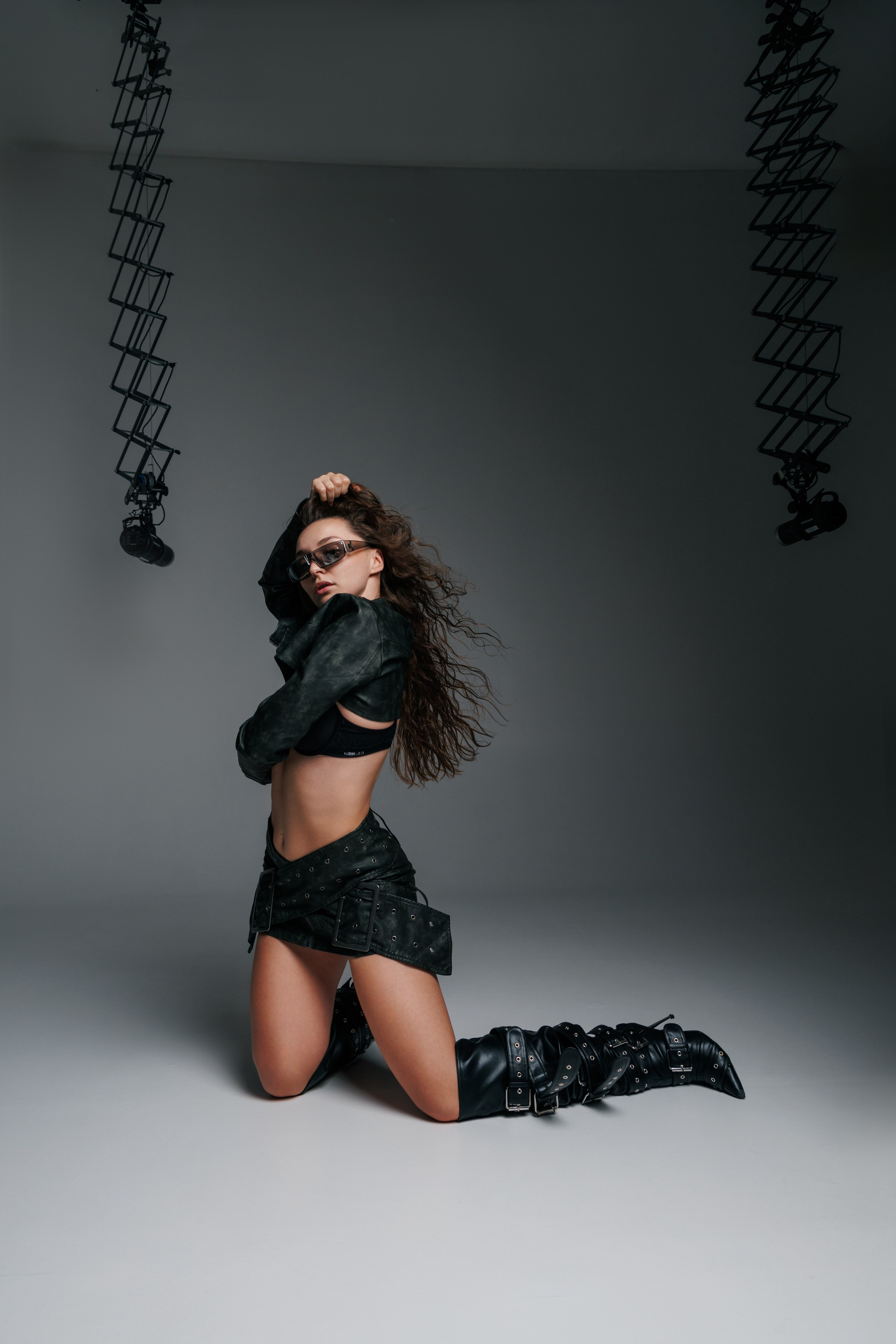 Фотосессия для танцовщицы с цветным светом. Валентина Похомова — профессиональный фотограф в Екатеринбурге