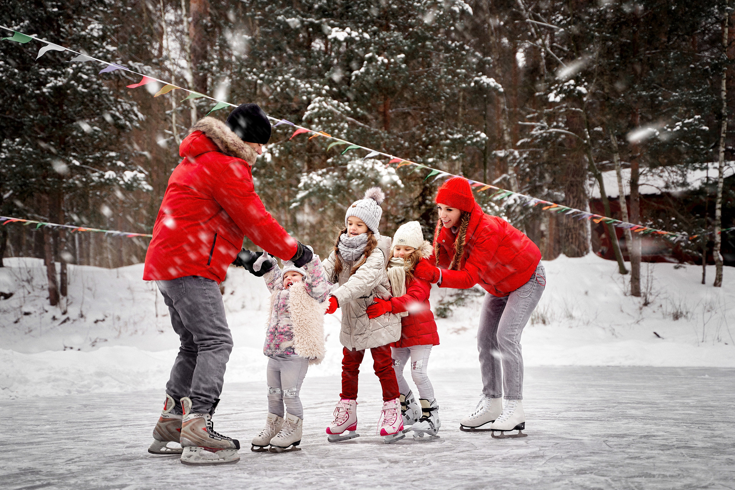 Семья с машиной. Свадебный и семейный фотограф Игорь Елагин
