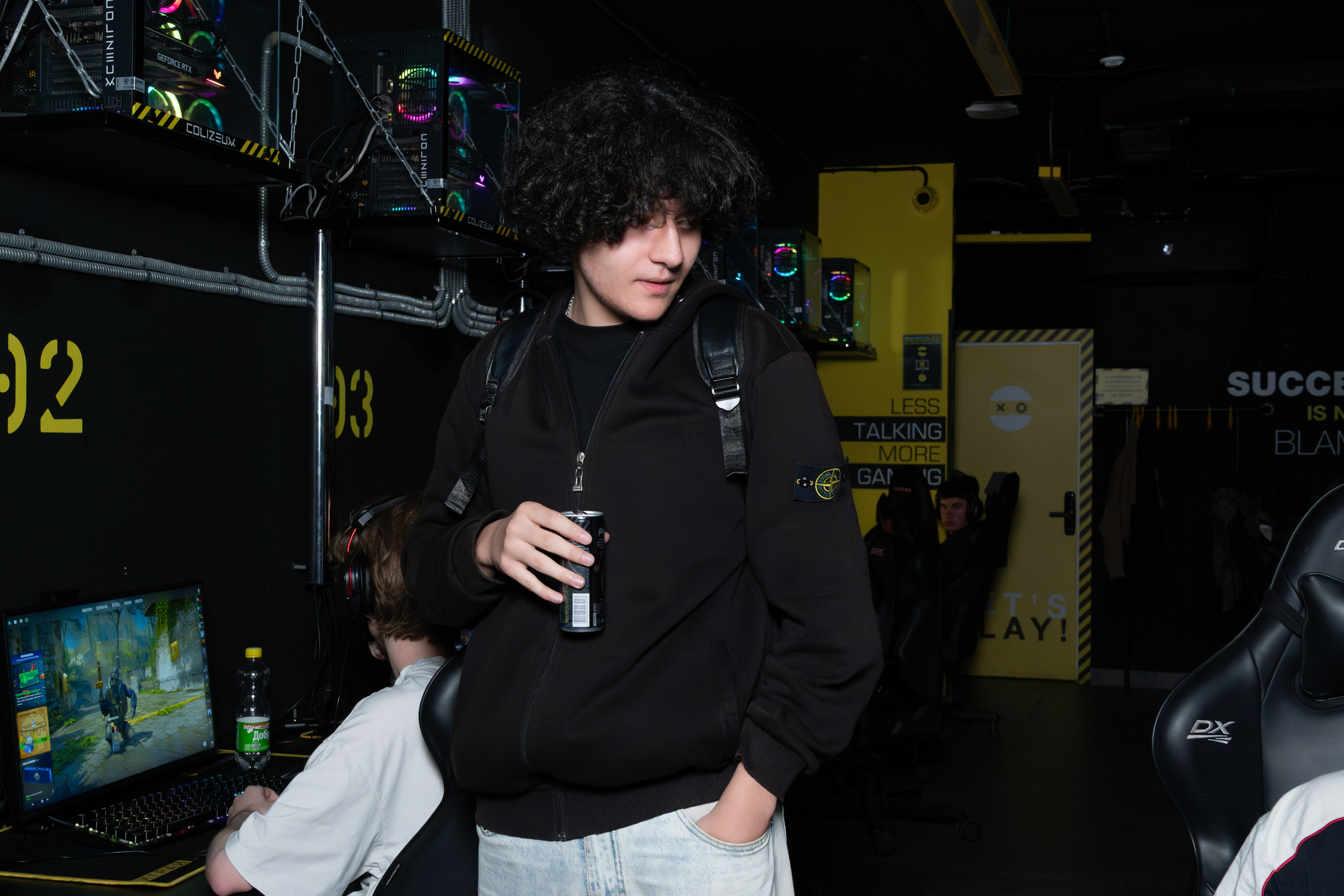 Репортаж в киберспортивном клубе Kolizeum. Фотограф мероприятий в Москве