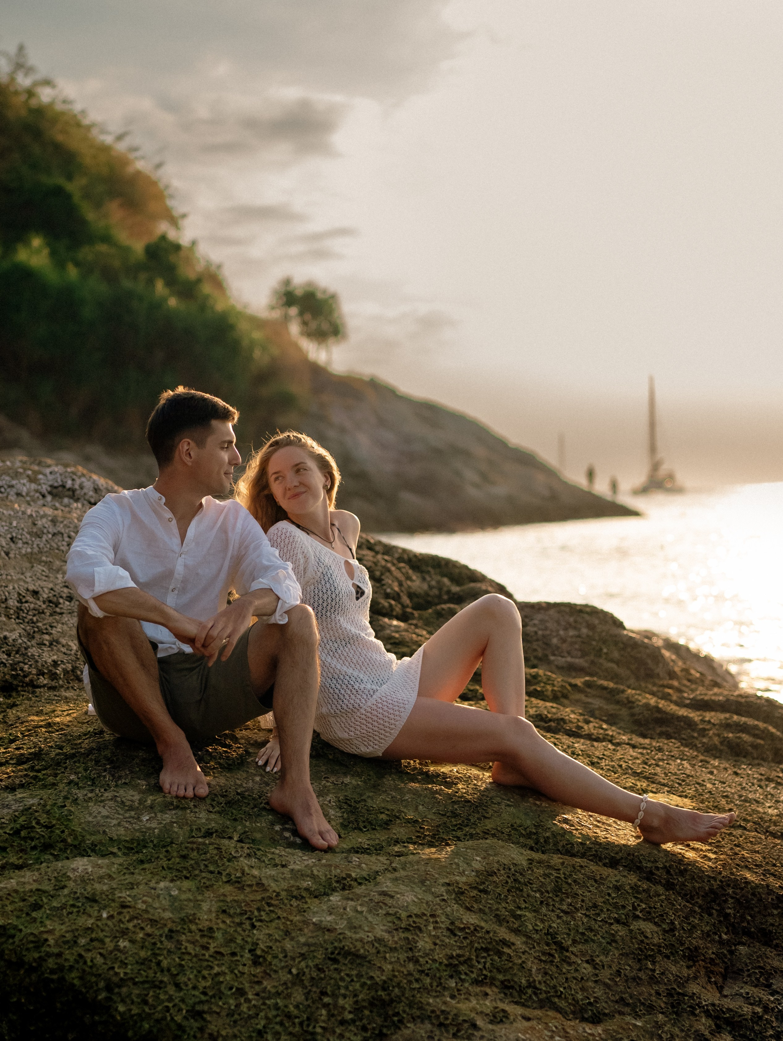 Фотосессия свидание на закате у моря. Фотограф из Екатеринбурга Алена Мусалимова