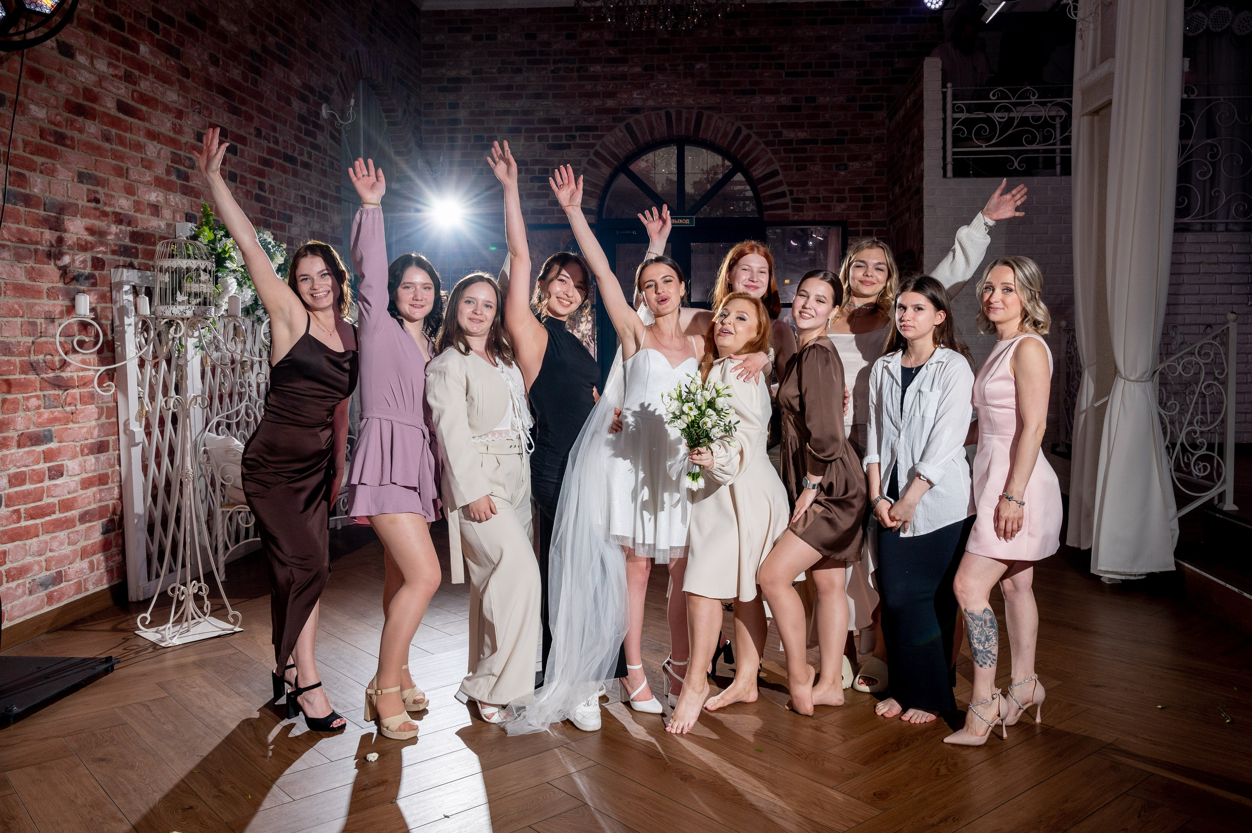 Елизавета и Максим (фотосессия у Дворца Штиглица, набережная Мойки и у Законодательного собрания). Портретный, семейный и свадебный фотограф в Санкт-Петербурге и в Пушкине Ширяев Денис