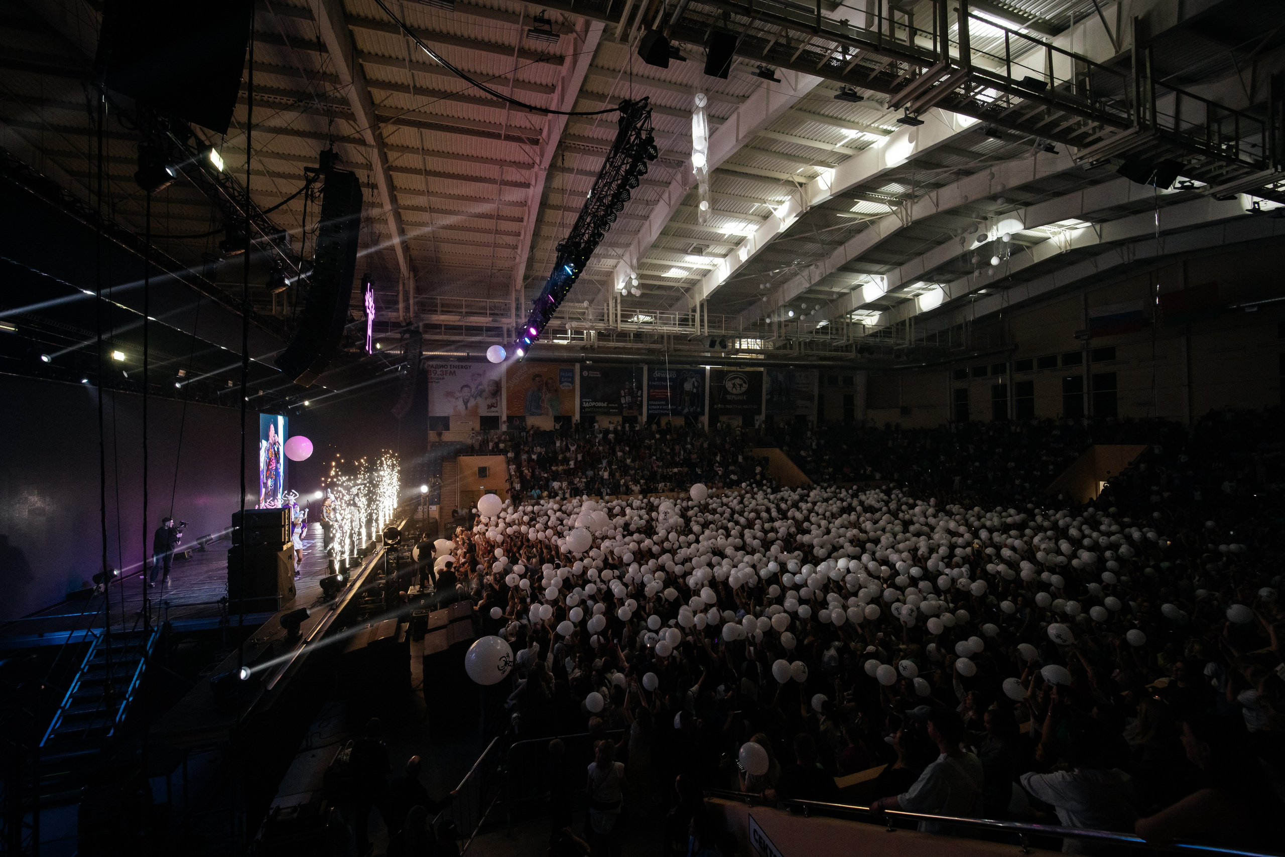 Руки Вверх Смоленск 28.05.2025. Свадебный и семейный фотограф в Москве и Московской области Оксана Шлыкова
