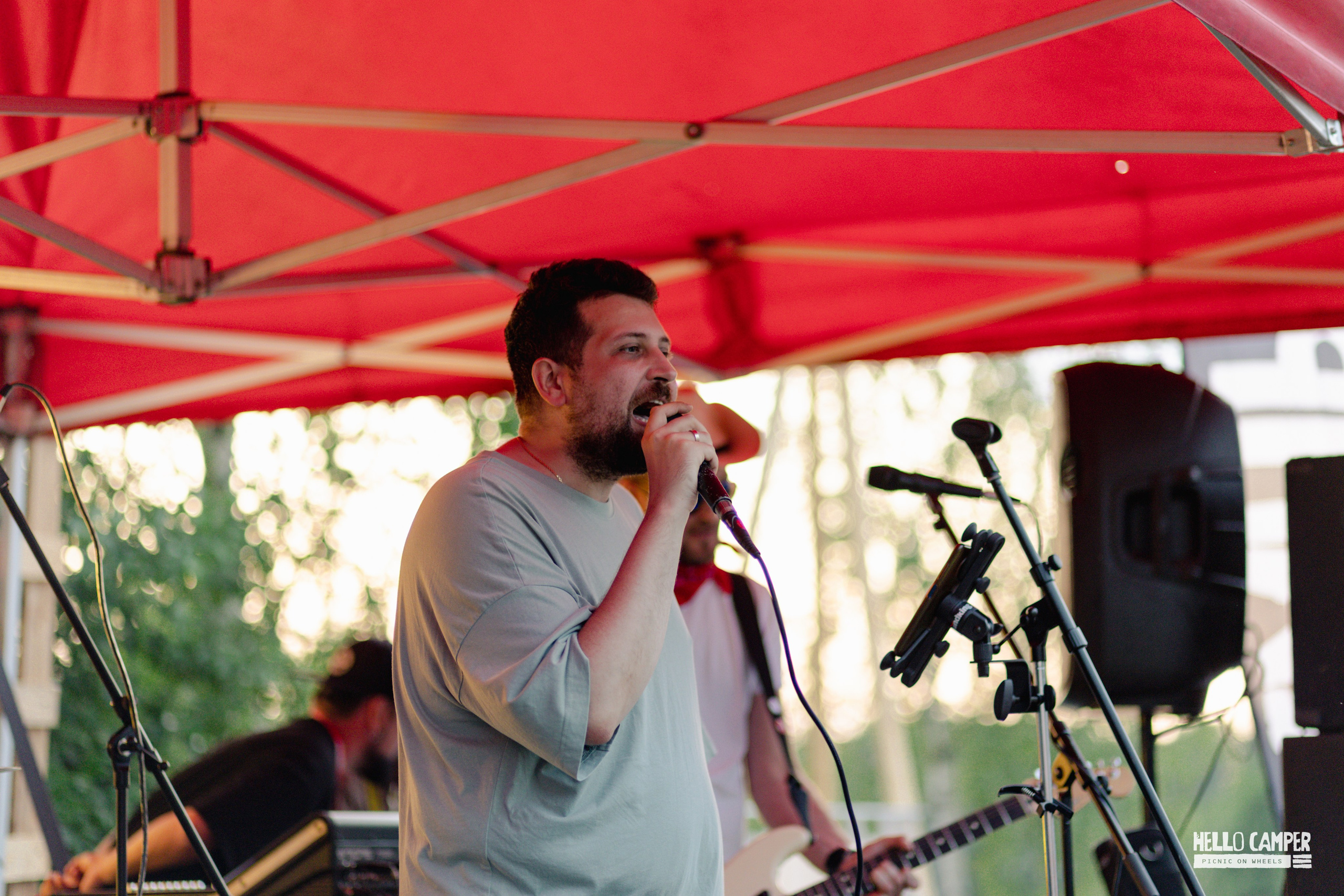 Фестиваль Hello Camper 2024 открытие. Репортажный и портретный фотограф в Санктпетербурге. Видиосъемка мероприятий в Санкт-Петербурге