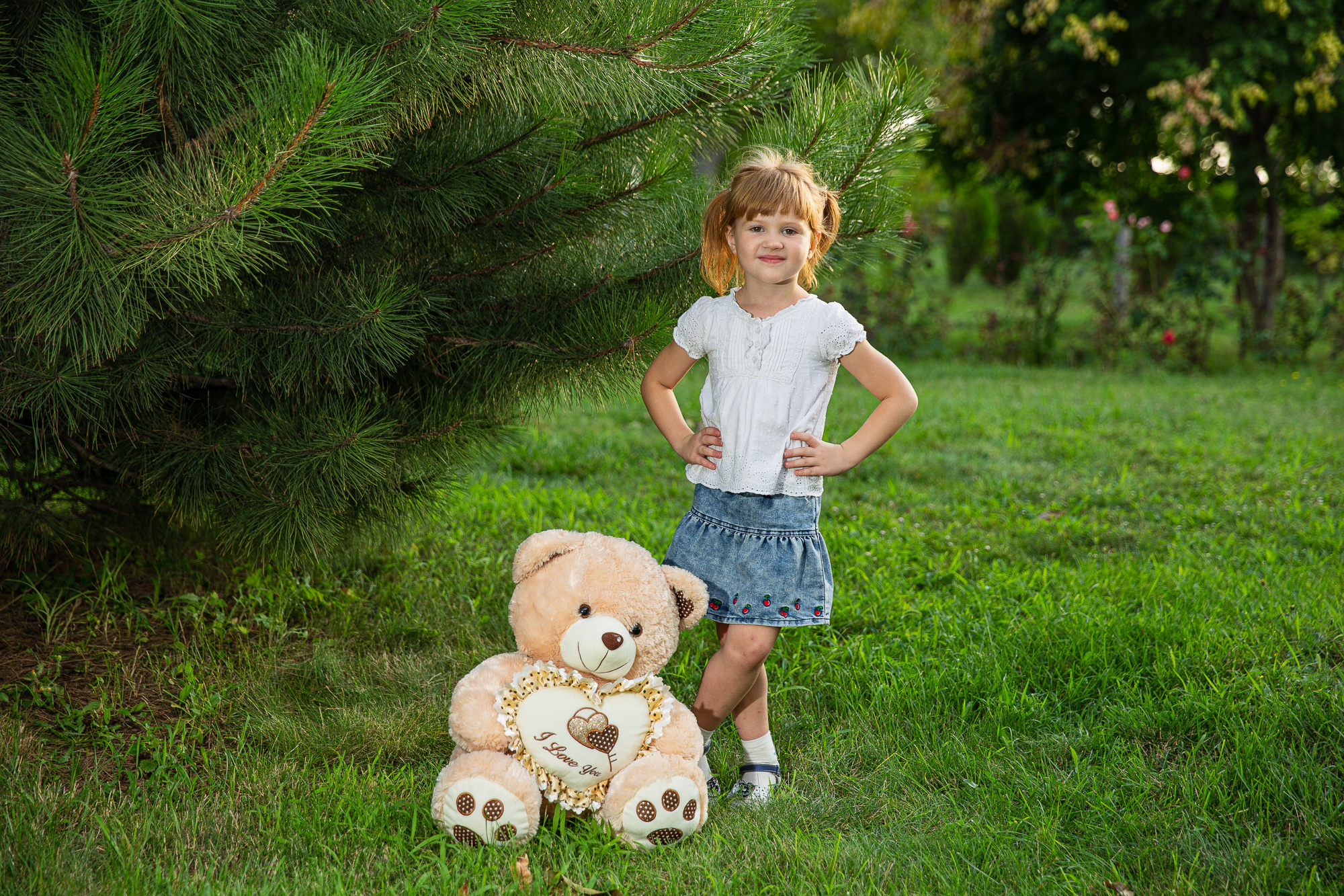 Семейная фотосессия в парке. Профессиональная фотосъёмка интерьеров, предметная фотосессия еды для меню г. Анапа