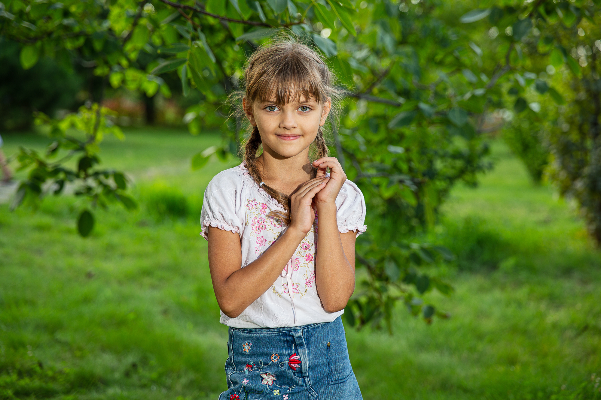 Семейная фотосессия в парке. Профессиональная фотосъёмка интерьеров, предметная фотосессия еды для меню г. Анапа