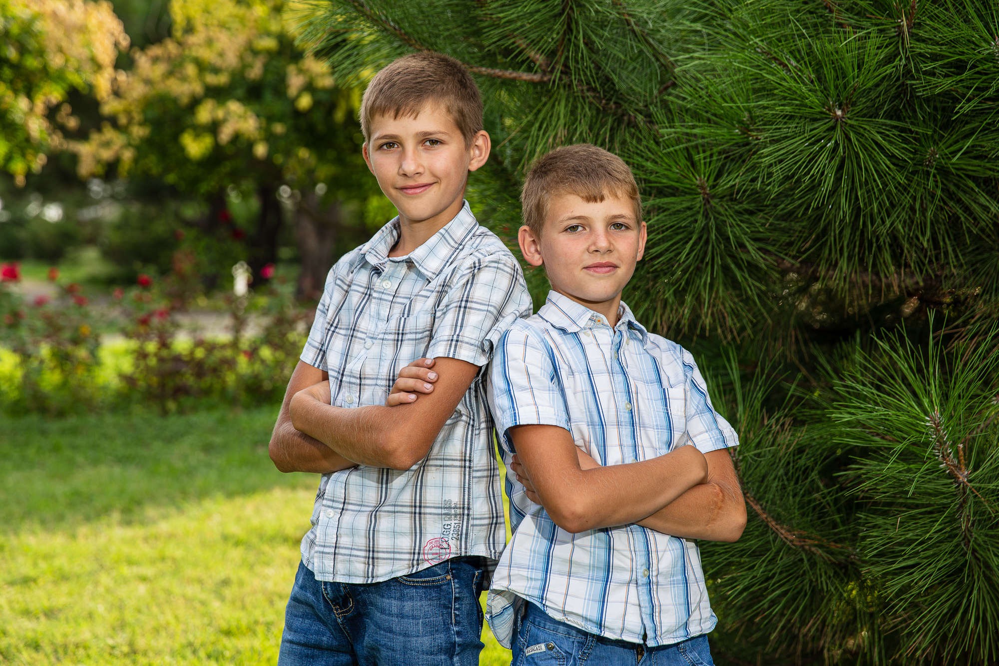 Семейная фотосессия в парке. Профессиональная фотосъёмка интерьеров, предметная фотосессия еды для меню г. Анапа