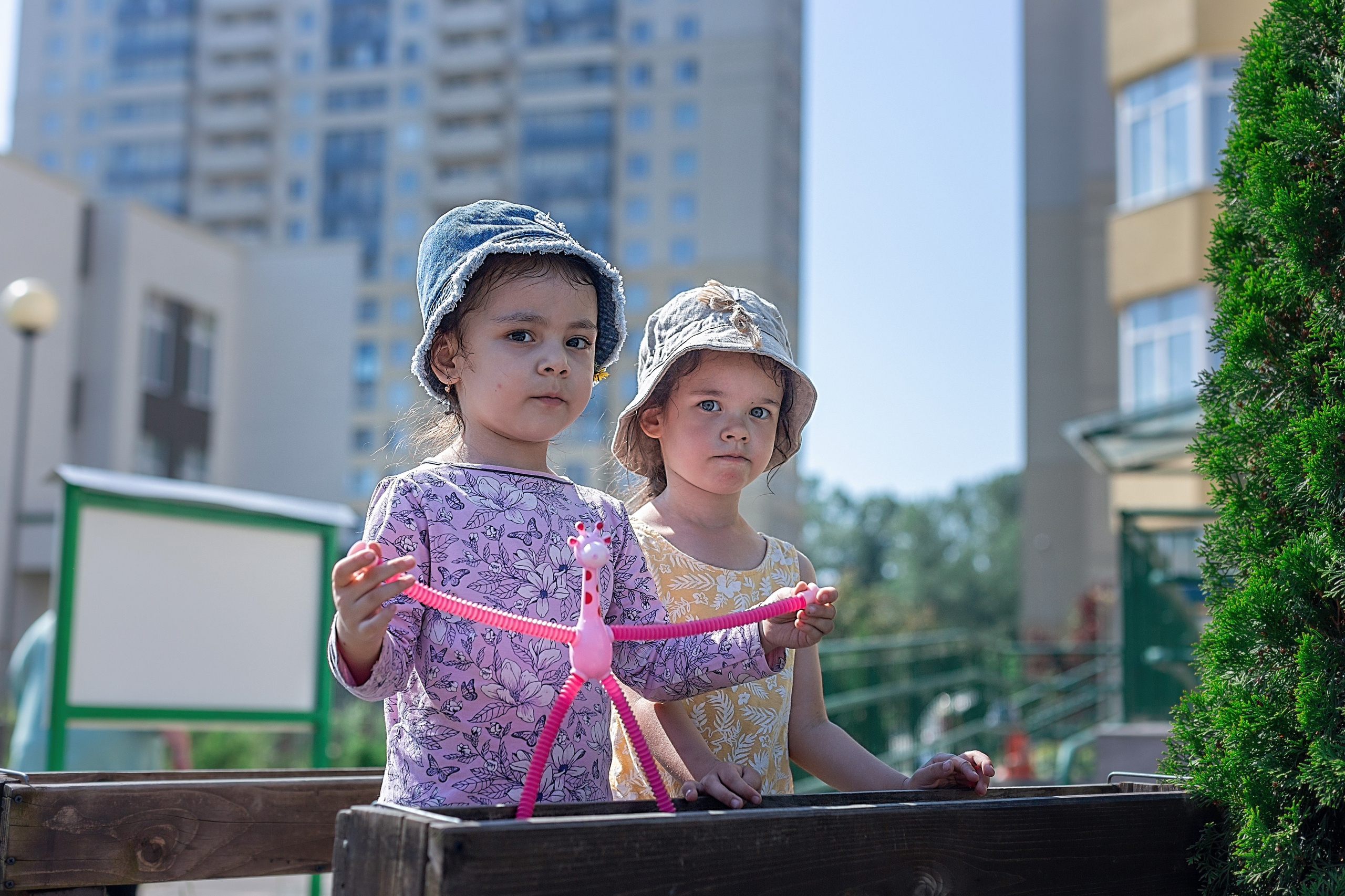 Весна в саду_2024 год. Семейный фотограф в Санкт-Петербурге