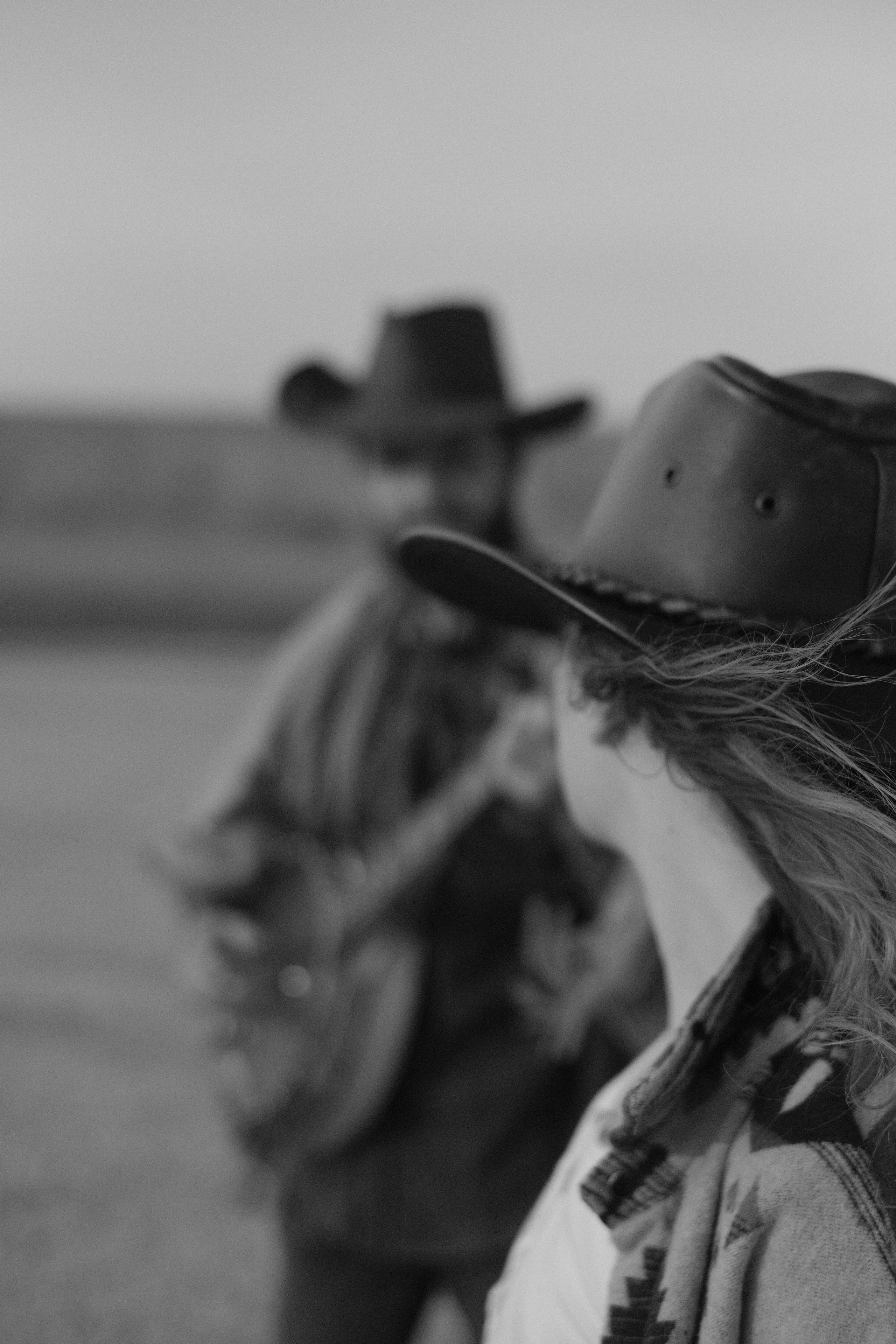 История любви. Дикий запад, ковбойские фильм, лихие ребята, прошлые века, wild west. Профессиональная фотосъемка в Крыму. Натуральные эмоции и живые кадры. Забронируйте дату прямо сейчас!