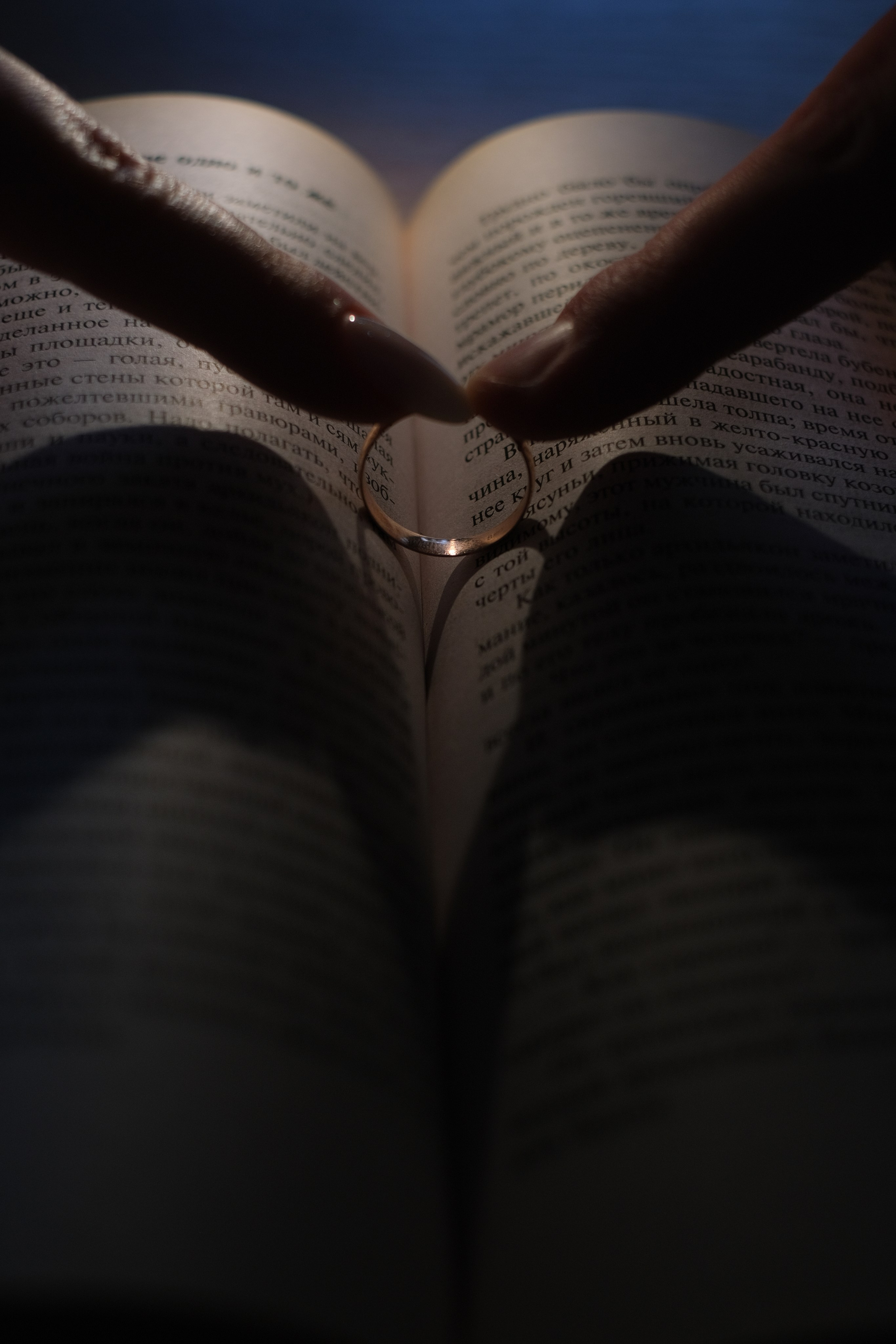 Свадебная фотосессия в Старая ялтинская дорога, фотолент. Профессиональная фотосъемка в Крыму. Натуральные эмоции и живые кадры. Забронируйте дату прямо сейчас!