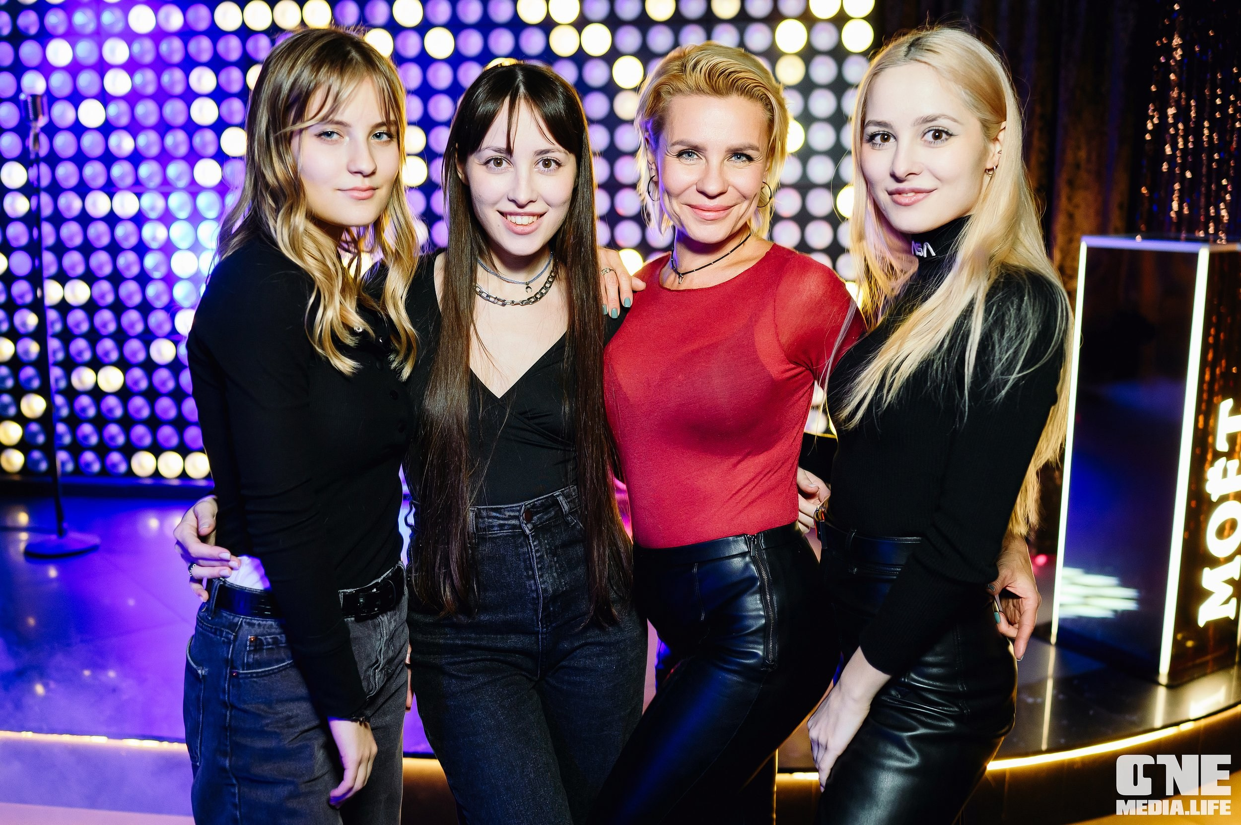 Фоторепортаж из караоке-клуба Эйфория. One Media Life: фоторепортажи, фотоотчеты с мероприятий и заведений