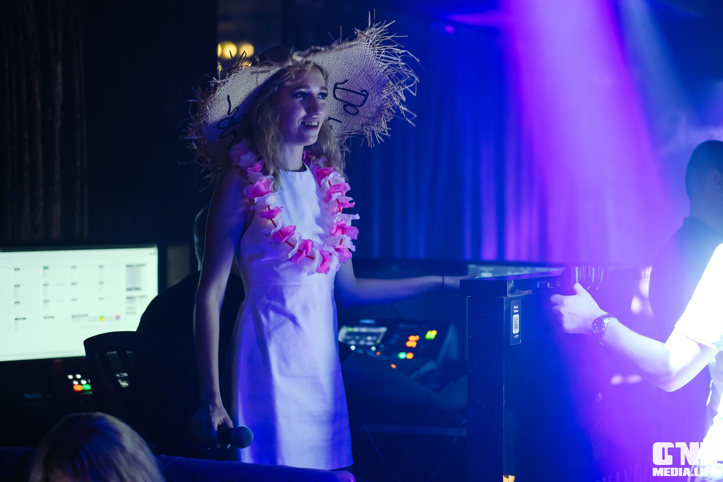 Фоторепортаж из караоке-клуба Эйфория. One Media Life: фоторепортажи, фотоотчеты с мероприятий и заведений