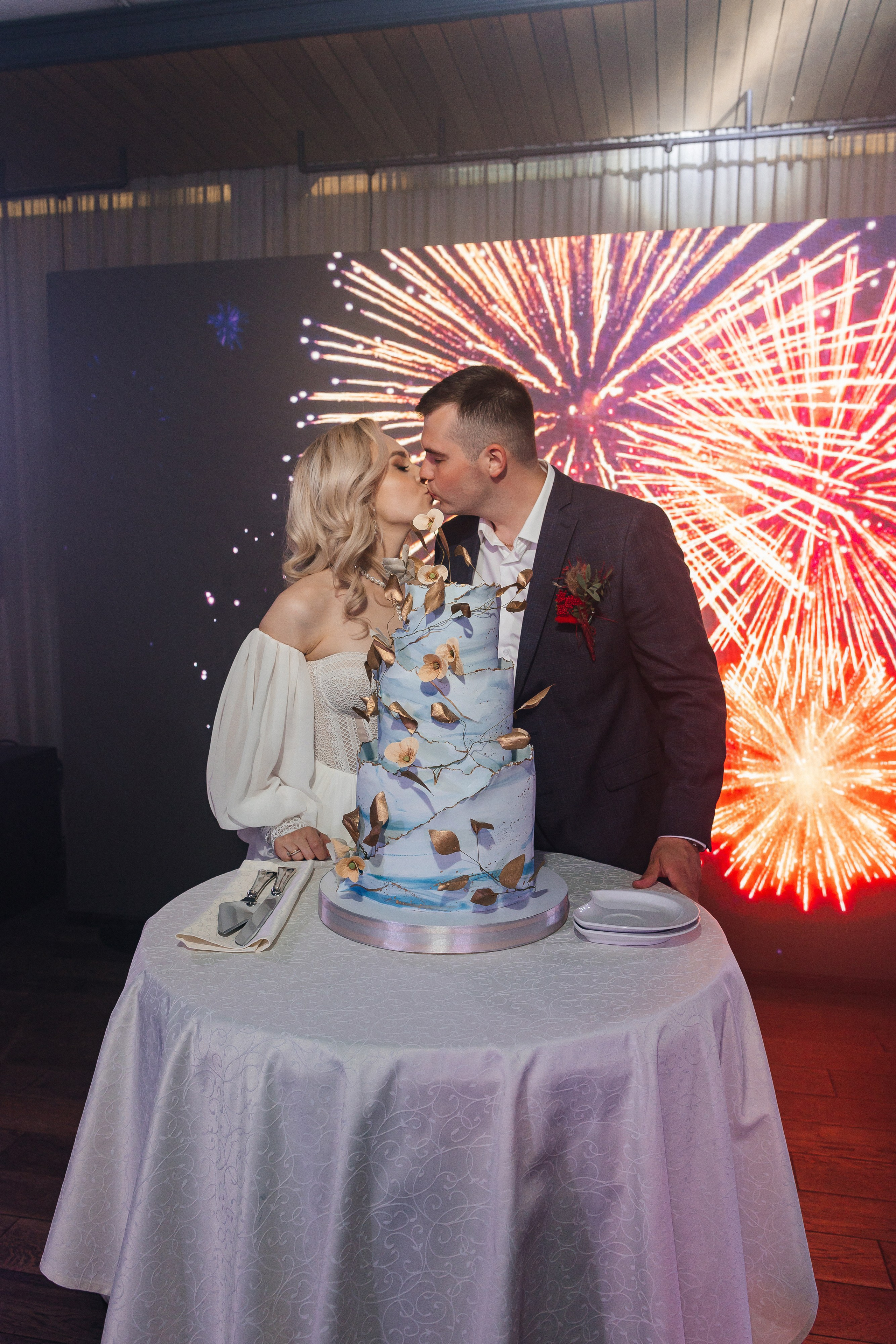 Грандиозное свадебное событие в уютном ресторане. Олег Сверчков | Свадебный фотограф Вологда