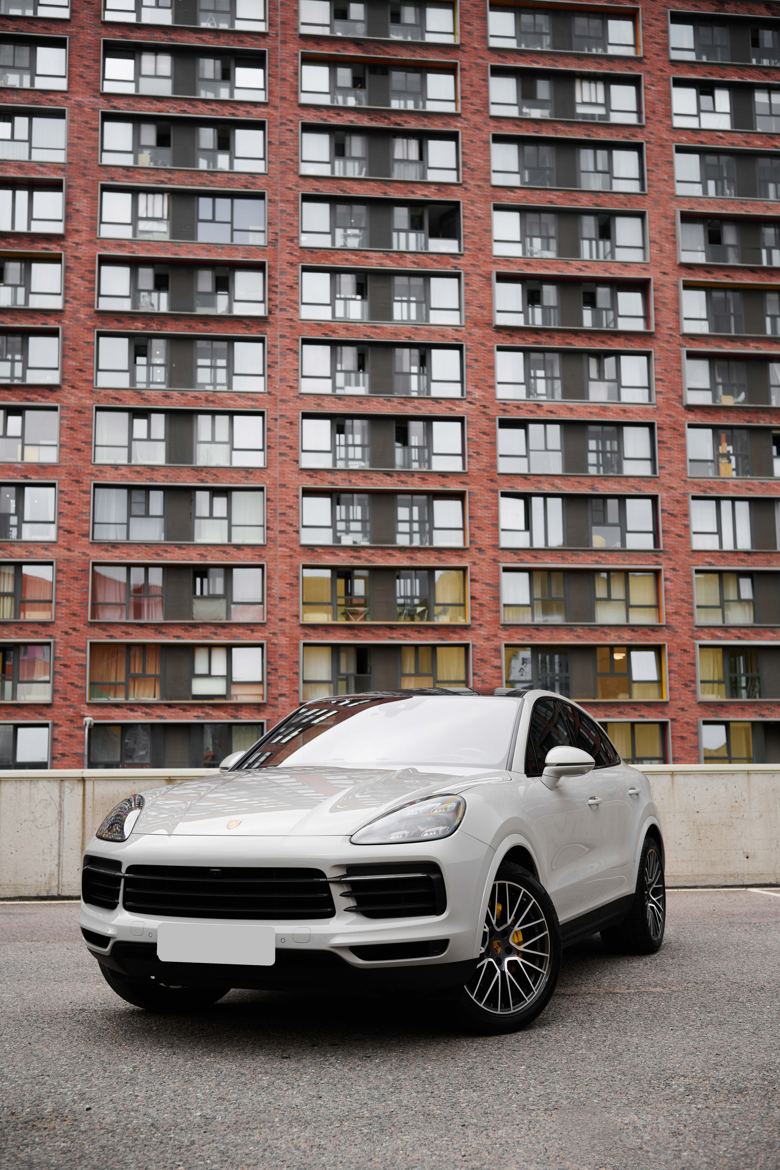 Porsche Cayenne. Автомобильный и интерьерный фотограф в Минске Александр Тагаев