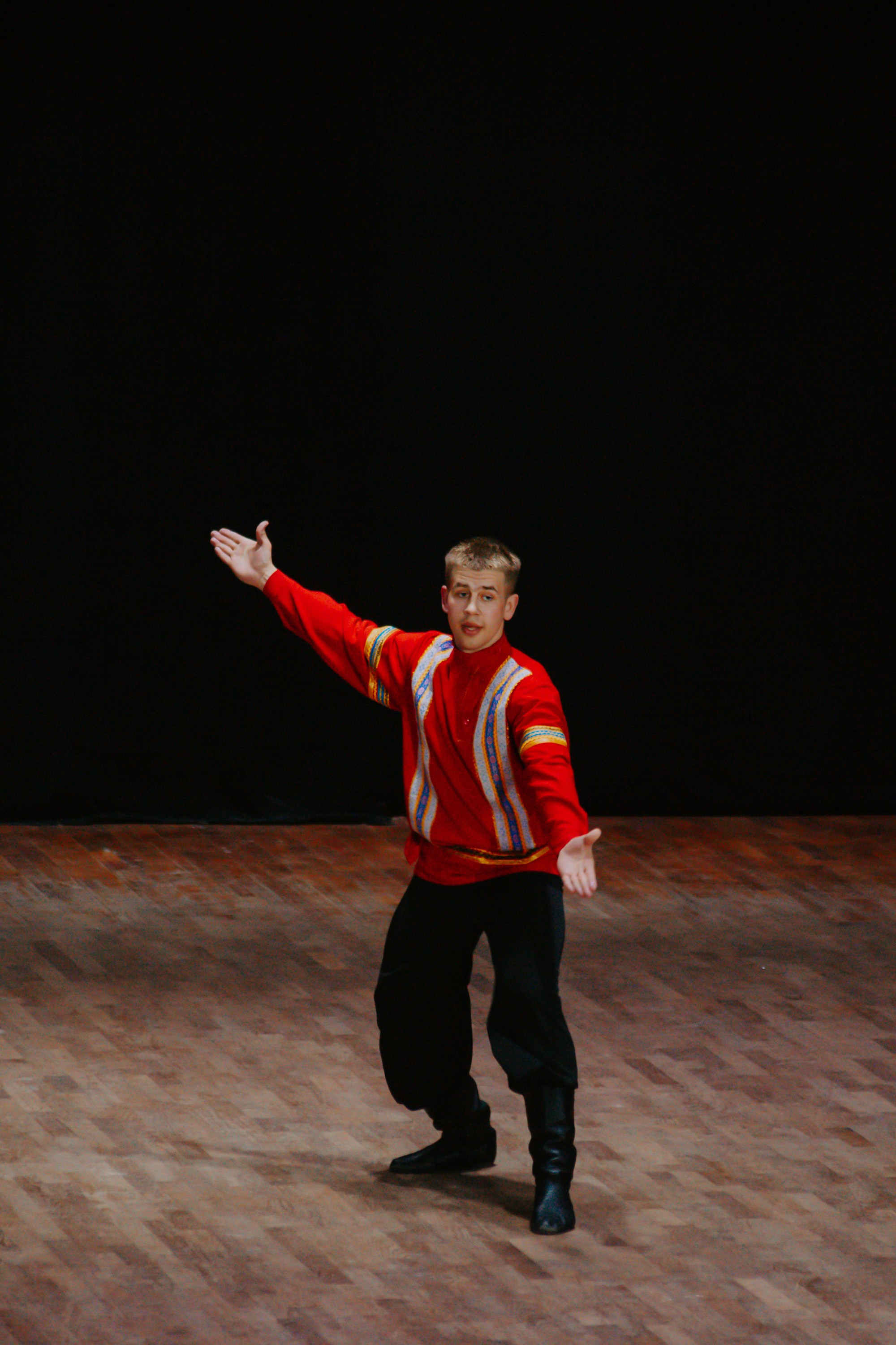 «Уральский сувенир». Концерт танцевальной студии. Фотограф в Челябинске Ополихина Анна