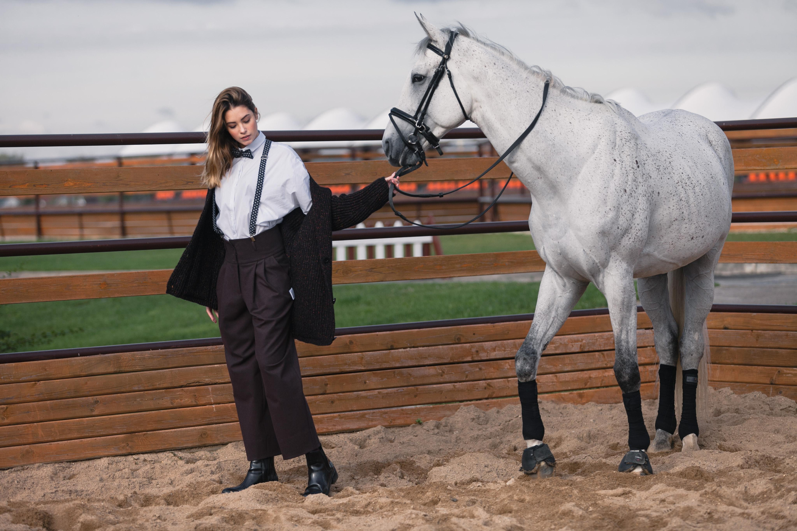 Съемка лукбука для бренда верхней одежды в Москве. Фотограф Продюсер в горах КБР / Москва  Нальчик Горы
