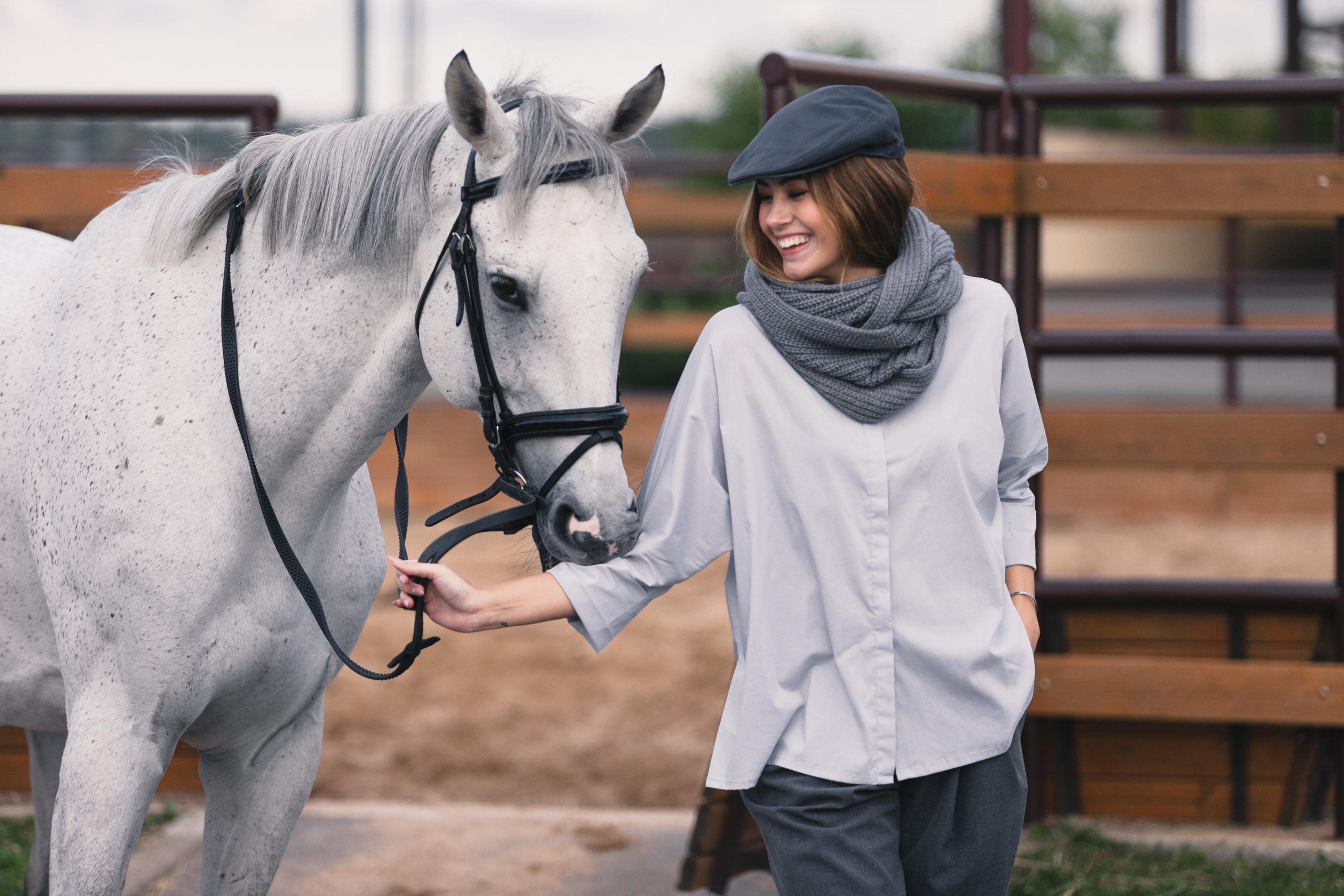 Съемка лукбука для бренда верхней одежды в Москве. Фотограф Продюсер в горах КБР / Москва  Нальчик Горы