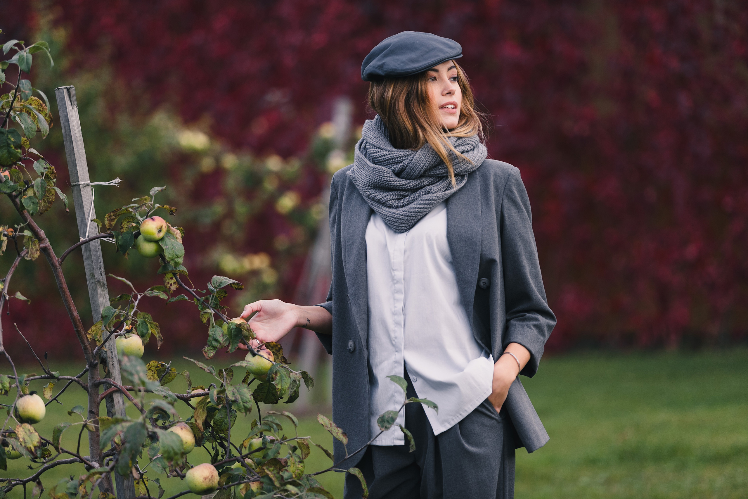 Съемка лукбука для бренда верхней одежды в Москве. Фотограф Продюсер в горах КБР / Москва  Нальчик Горы