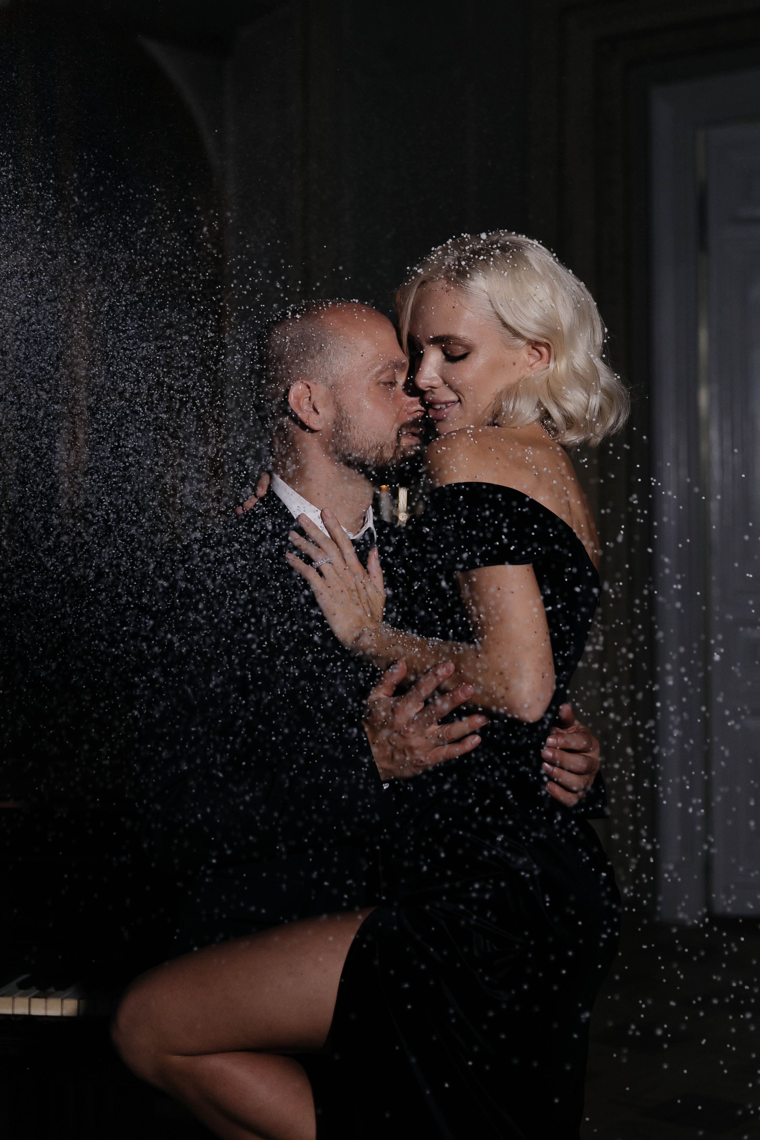 Ночная съемка в усадьбе. Фотограф индивидуальных женских портретов и LOVEstory в Москве