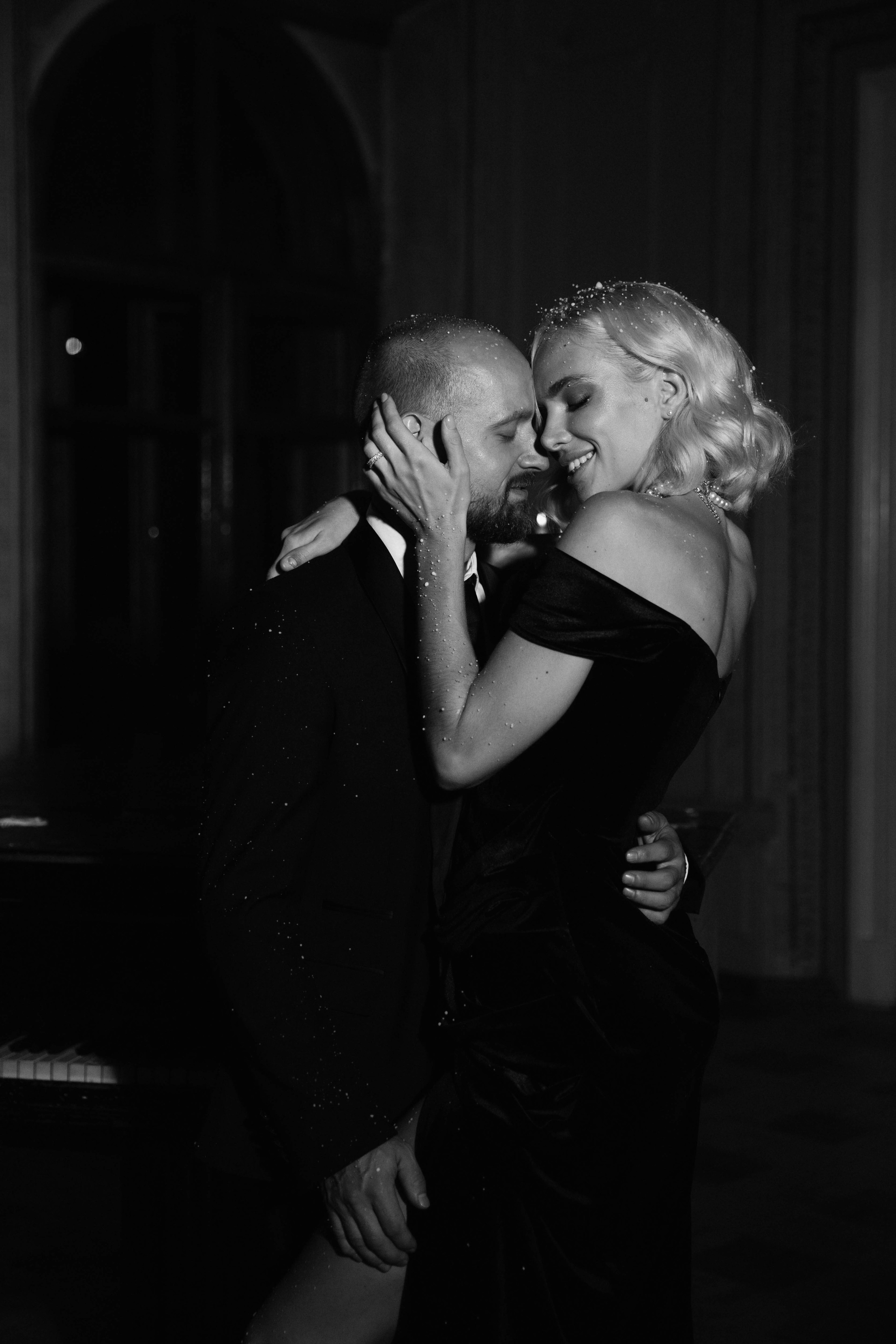 Ночная съемка в усадьбе. Фотограф индивидуальных женских портретов и LOVEstory в Москве