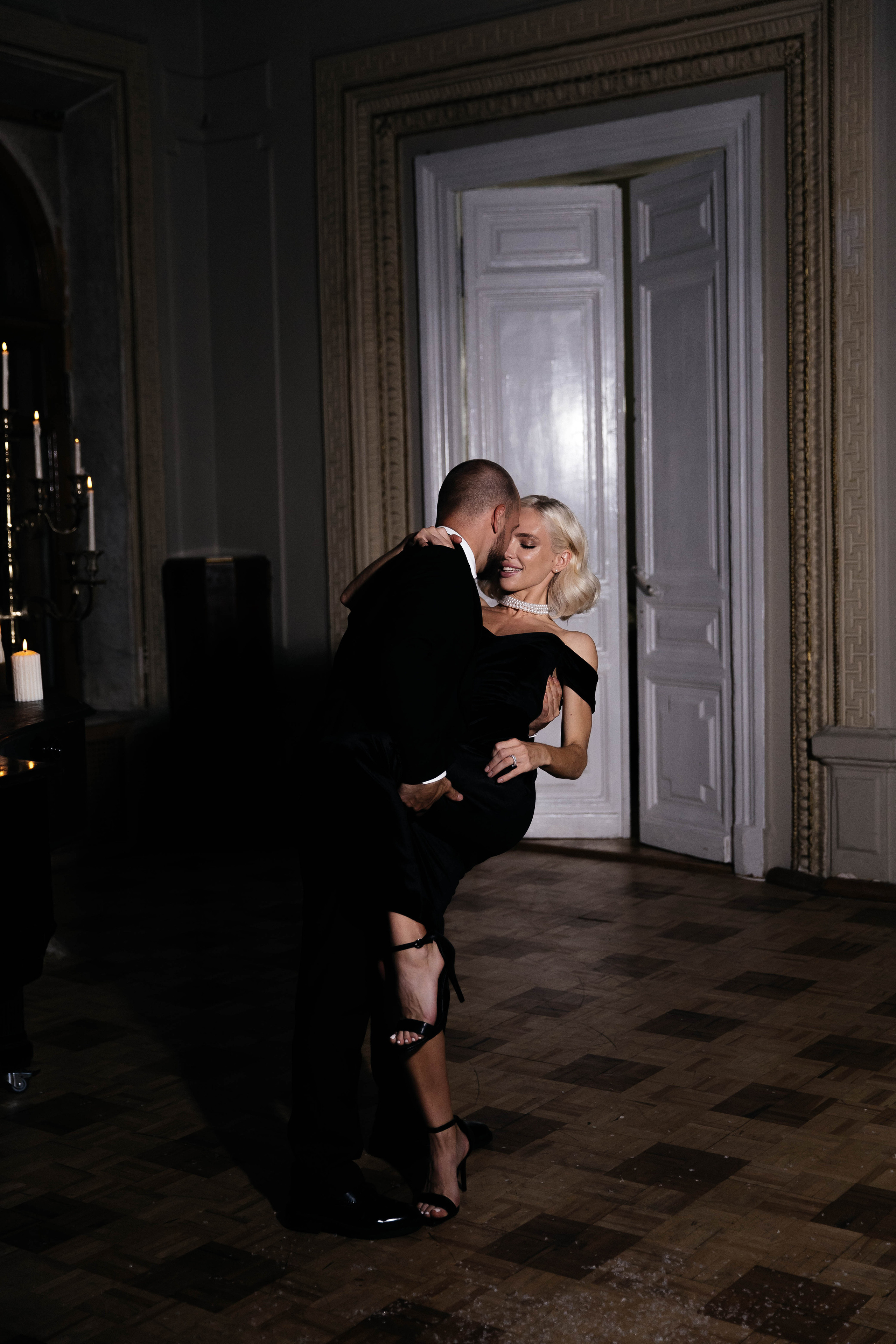 Ночная съемка в усадьбе. Фотограф индивидуальных женских портретов и LOVEstory в Москве