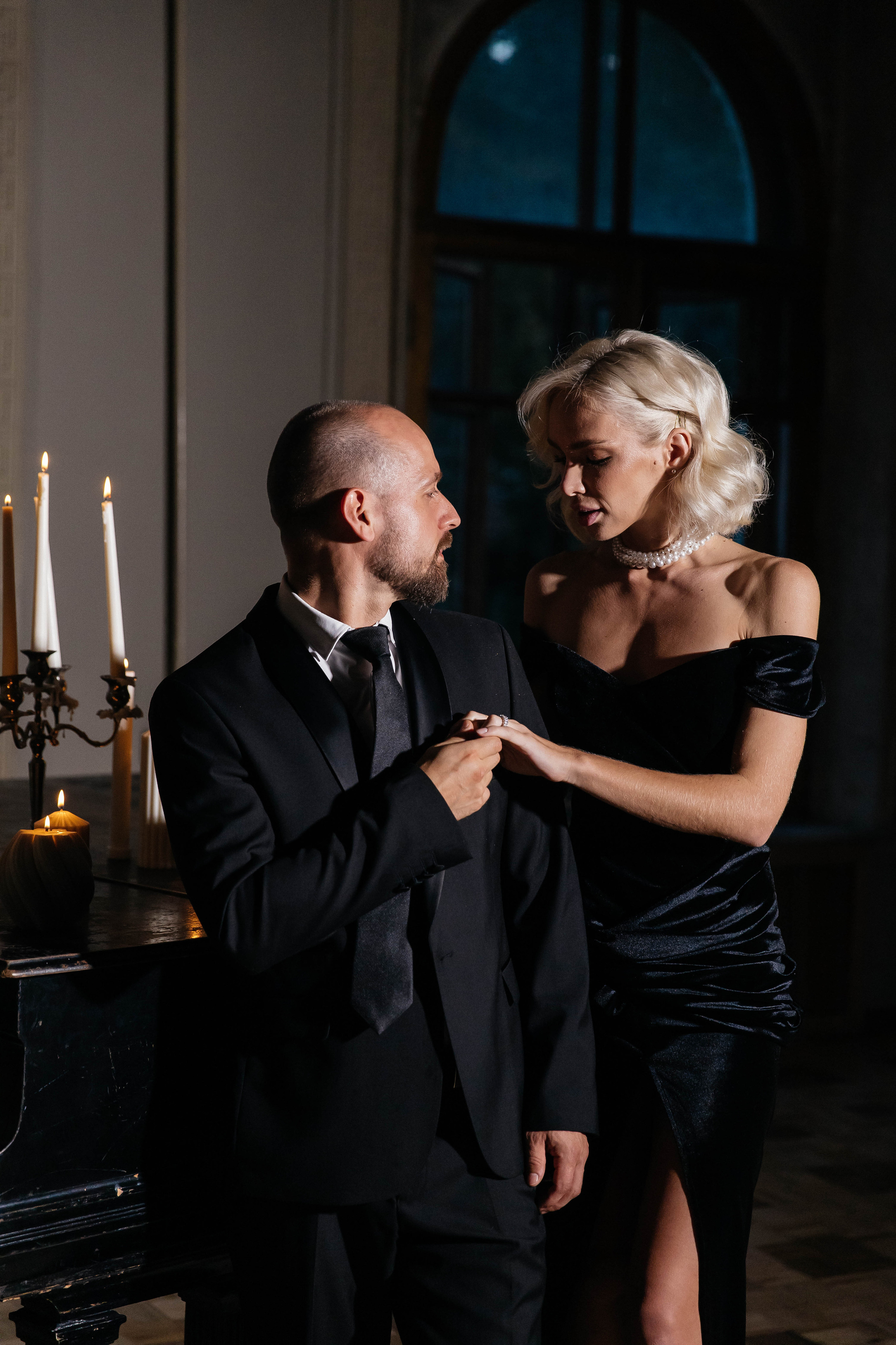 Ночная съемка в усадьбе. Фотограф индивидуальных женских портретов и LOVEstory в Москве