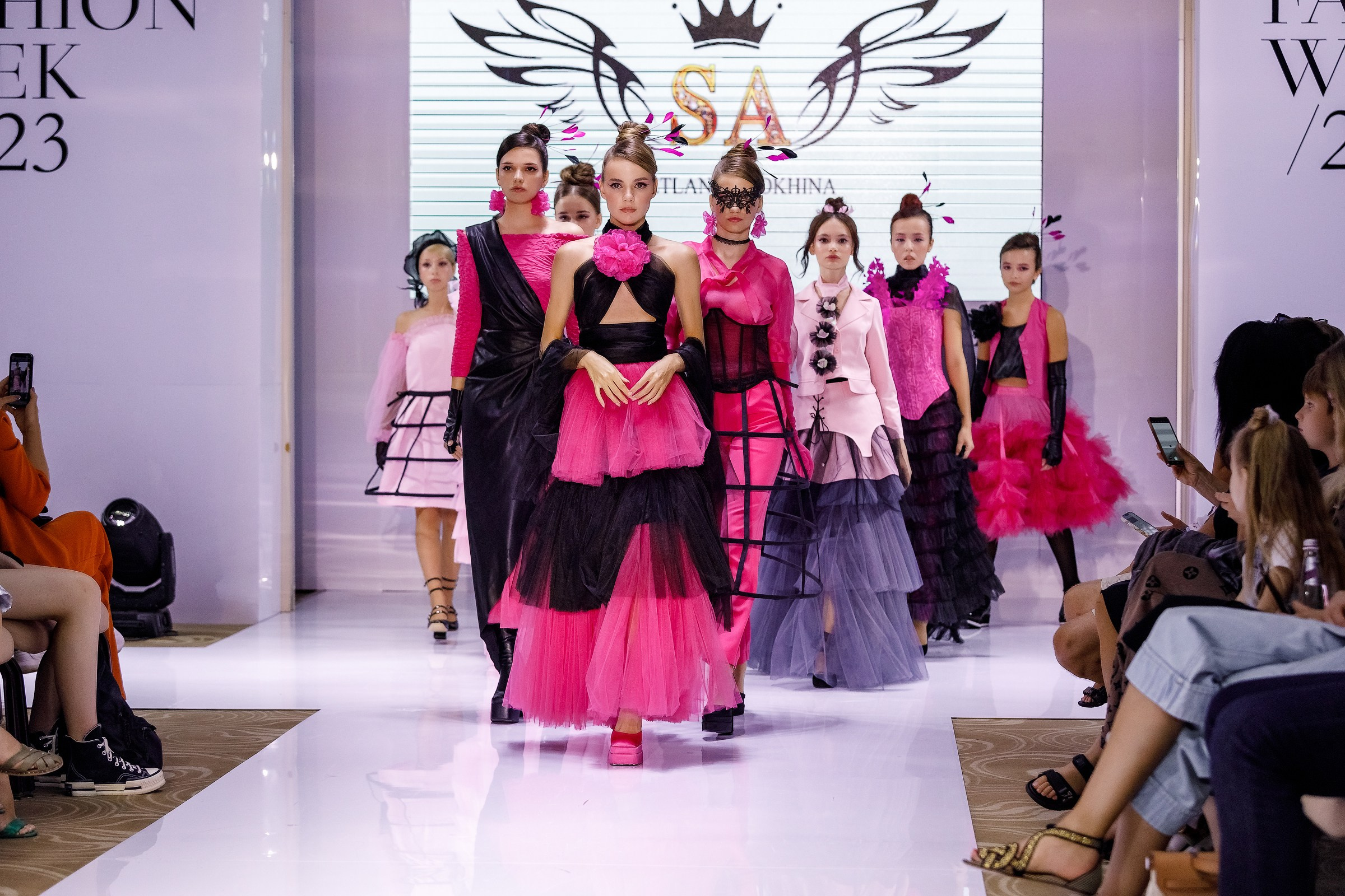 Аккредитированный фотограф на модном мероприятии в Сочи. Профессиональный фотограф в Сочи Виктория Джой. Обучение