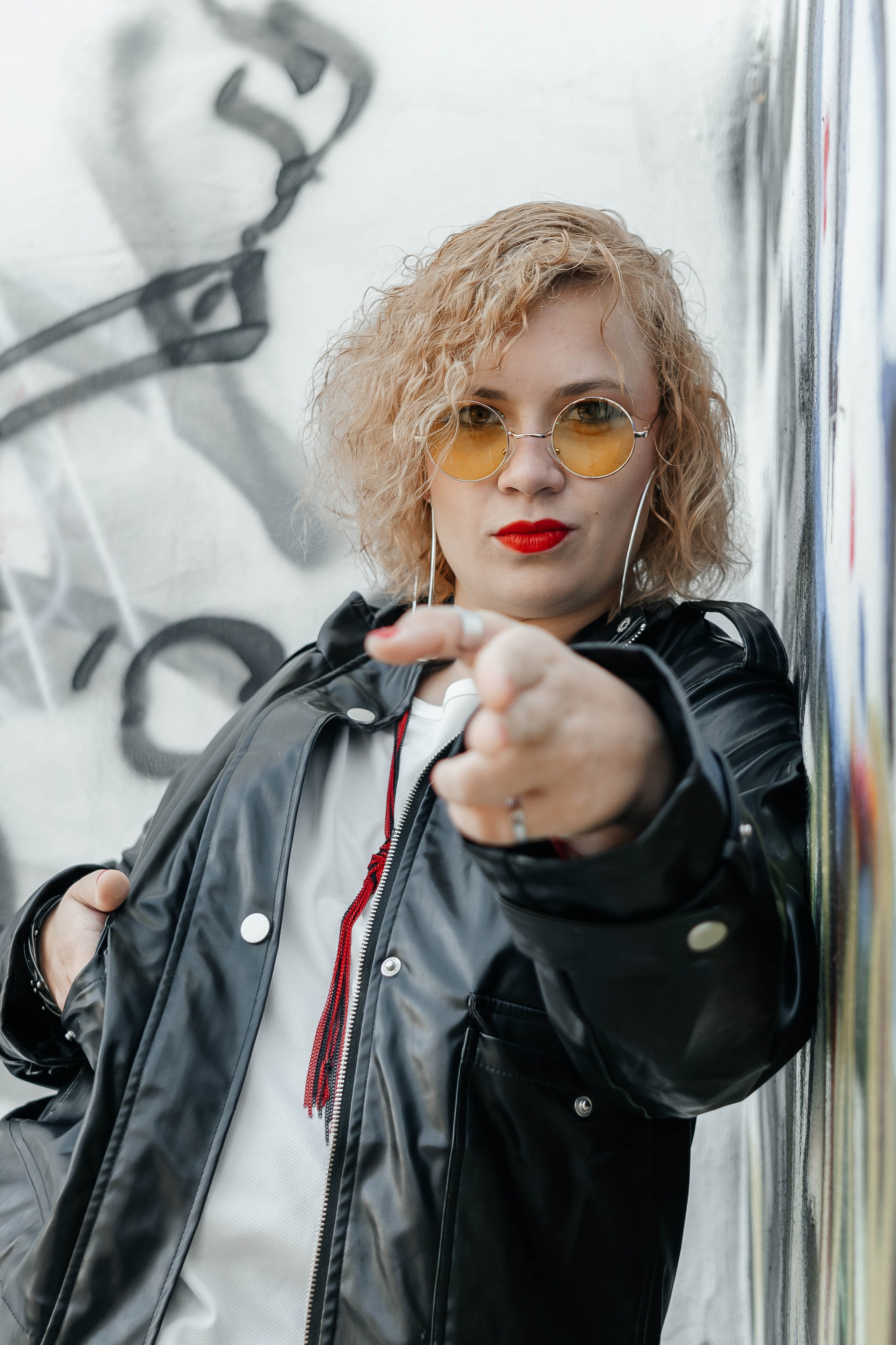 Рок-н-ролл прогулка. Предметный фотограф в Горячем Ключе Вера Швец