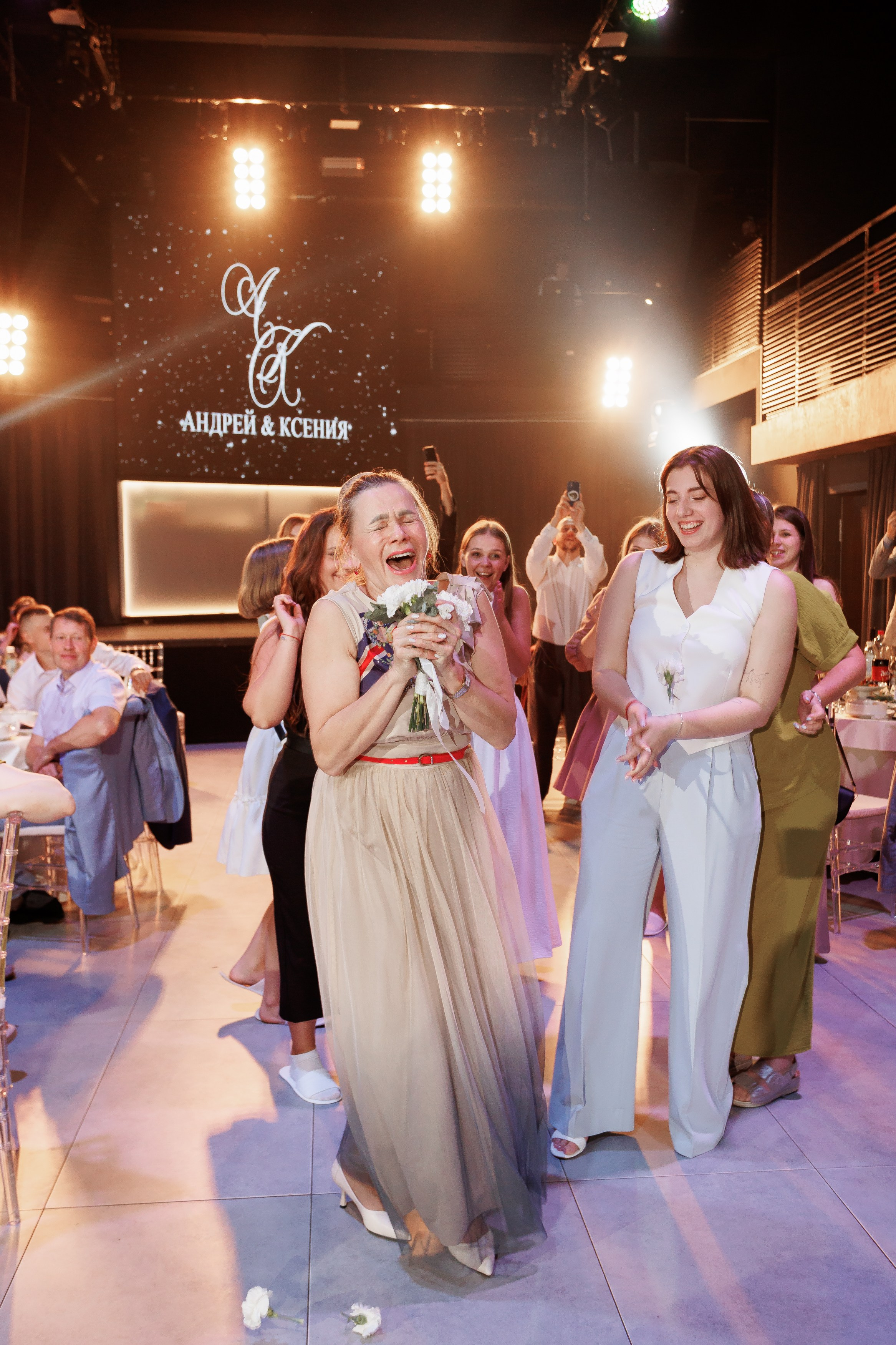 Свадебный фотограф Нижний Новгород. Свадебный и контент фотограф в Нижнем Новгороде Владимир Пресняков